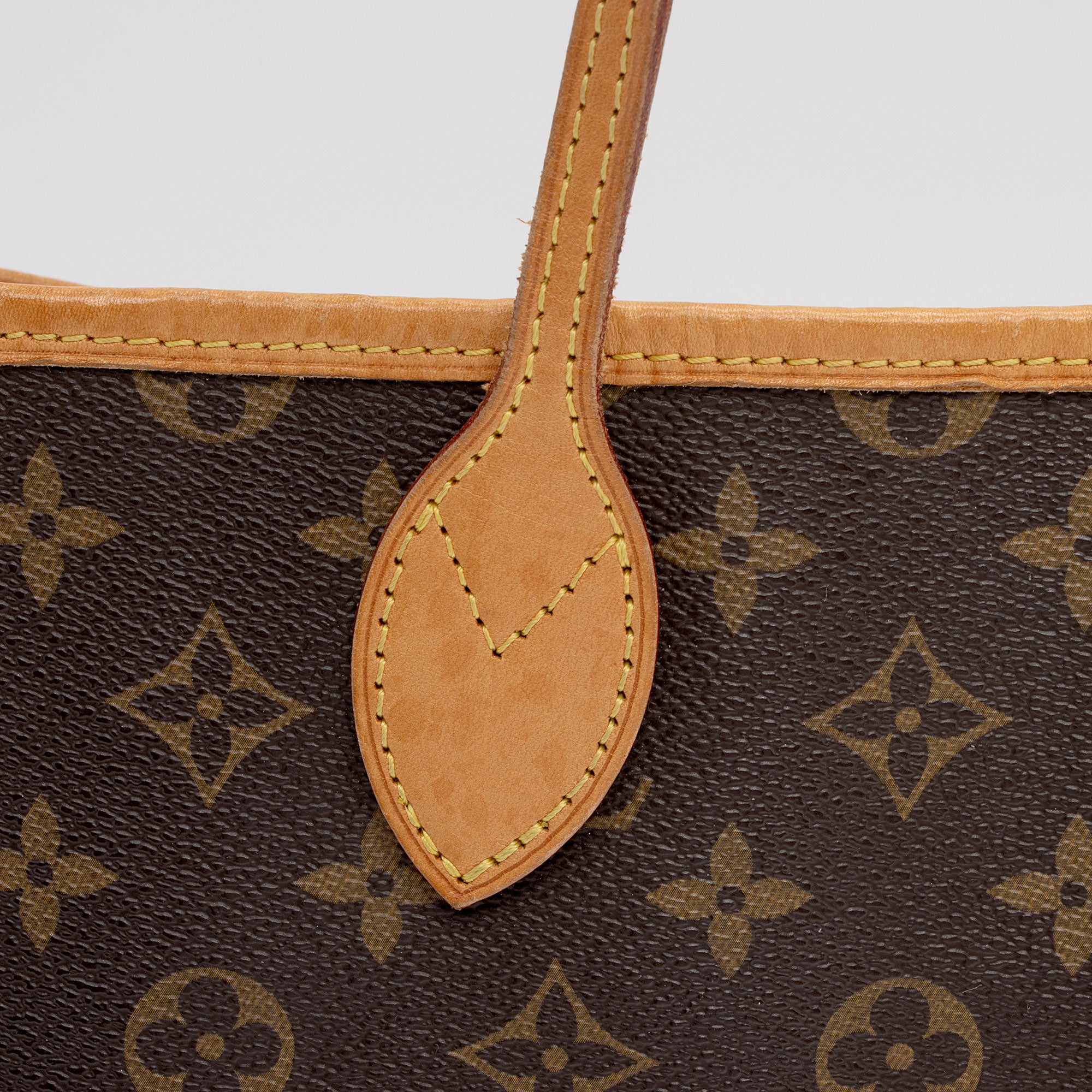 Louis Vuitton Monogram Canvas Neverfull GM Tote (SHF-qHRVLg)