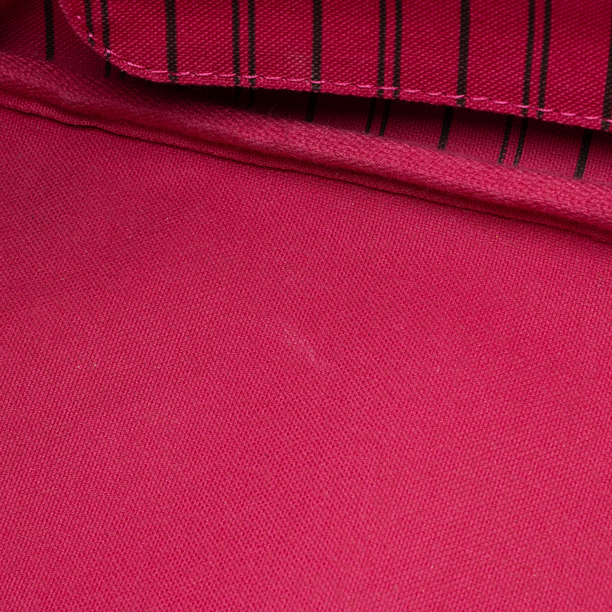 Louis Vuitton Monogram Canvas Neverfull GM Tote (SHF-O1LW0Q)