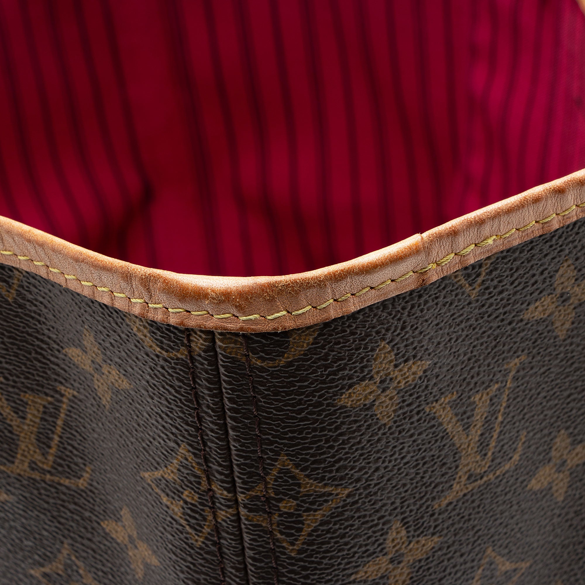 Louis Vuitton Monogram Canvas Neverfull GM Tote (SHF-O1LW0Q)