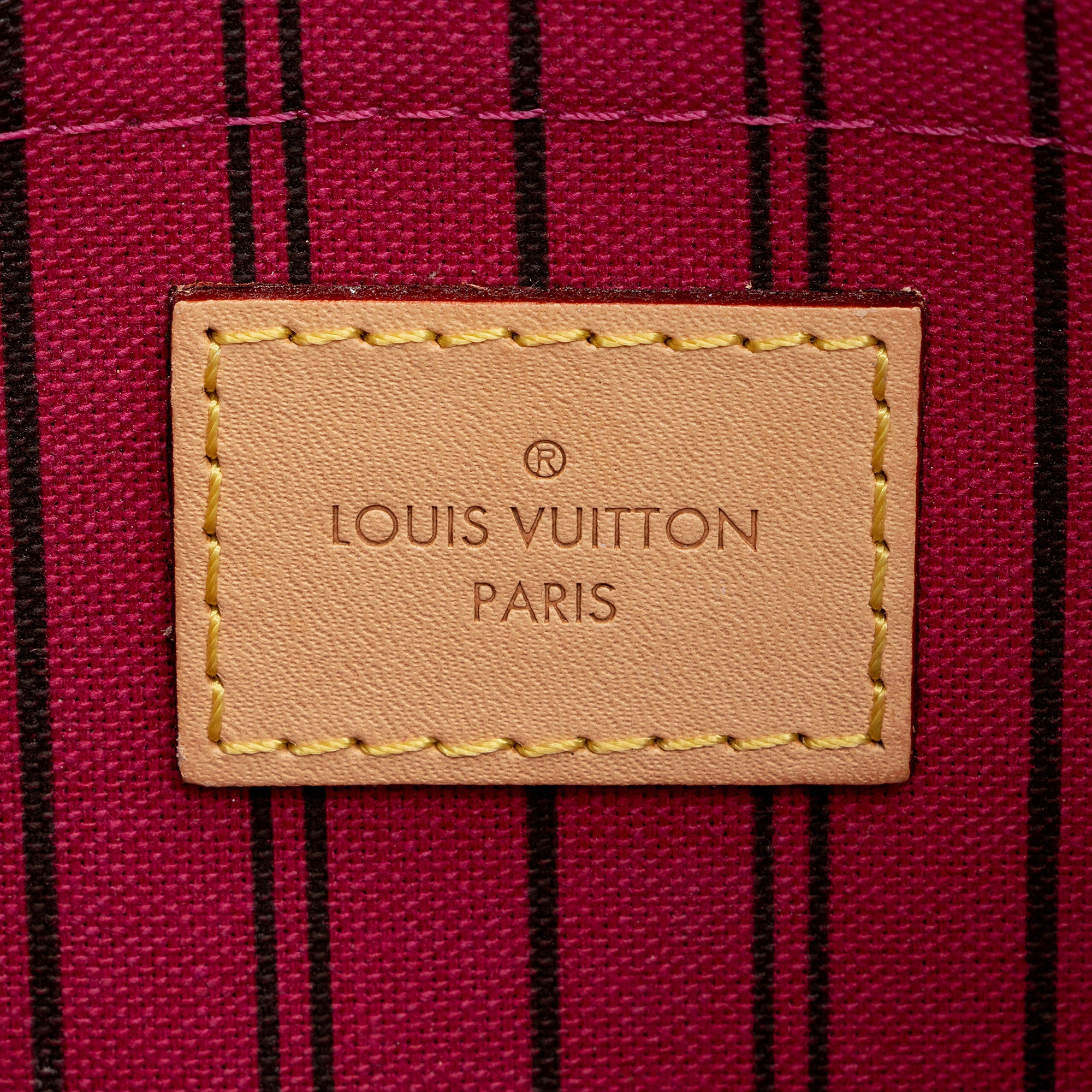 Louis Vuitton Monogram Canvas Neverfull MM Pochette (SHF-kgyF1G)