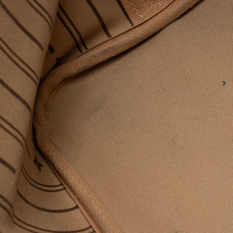 Louis Vuitton Monogram Canvas Neverfull MM Tote (SHF-fsm6Tt)