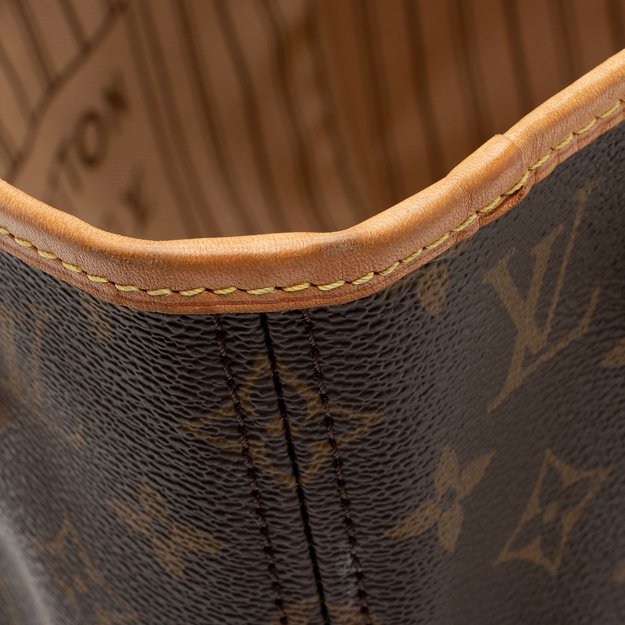 Louis Vuitton Monogram Canvas Neverfull MM Tote (SHF-7nI4pP)
