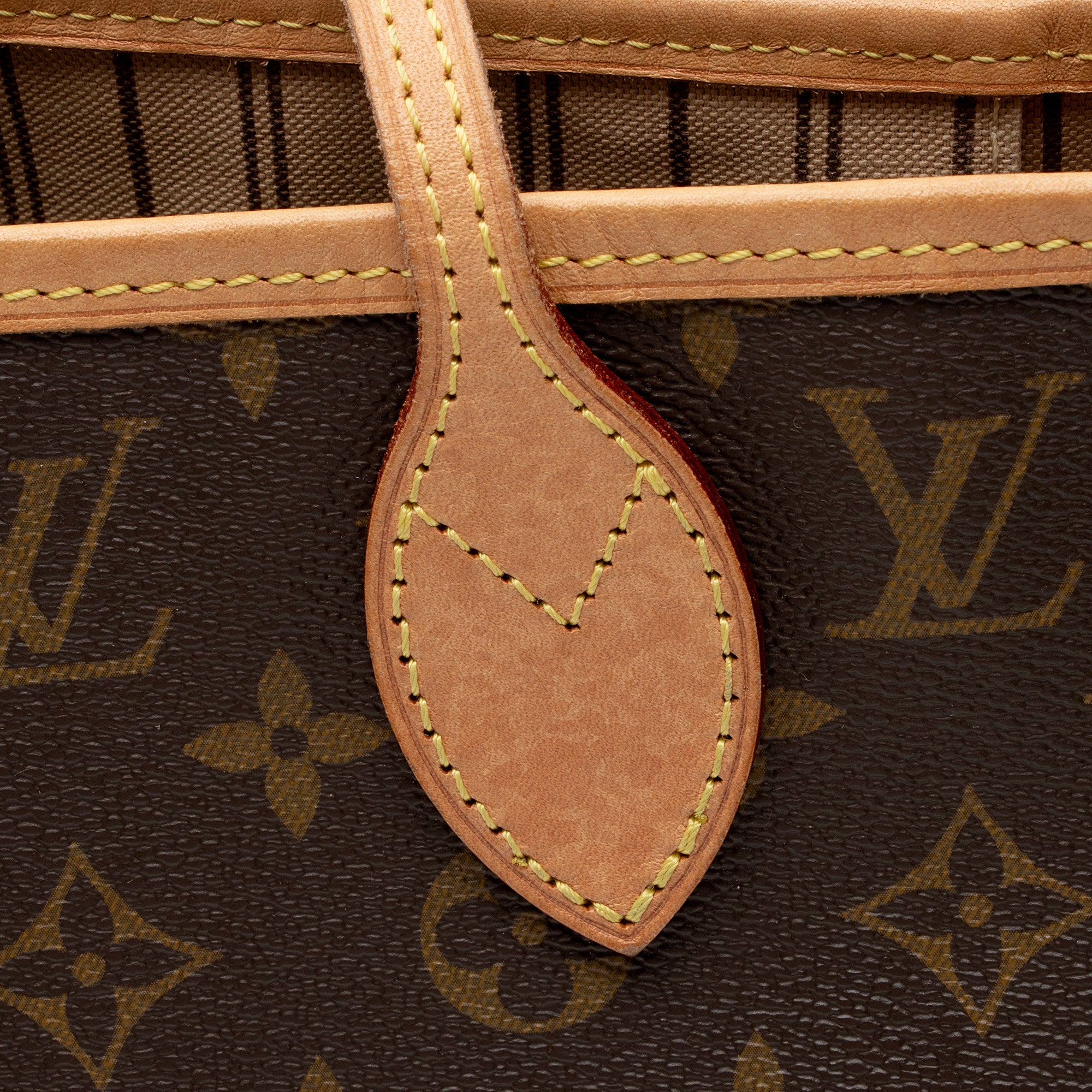 Louis Vuitton Monogram Canvas Neverfull MM Tote (SHF-7nI4pP)