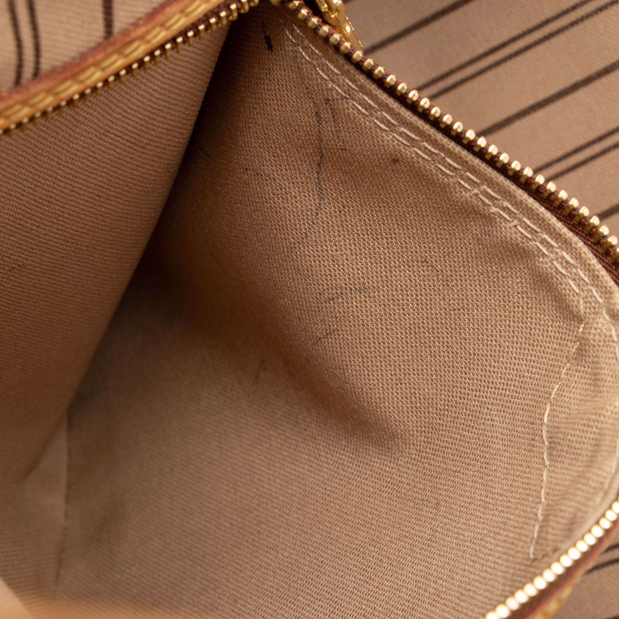 Louis Vuitton Monogram Canvas Neverfull MM Tote (SHF-gskeV5)