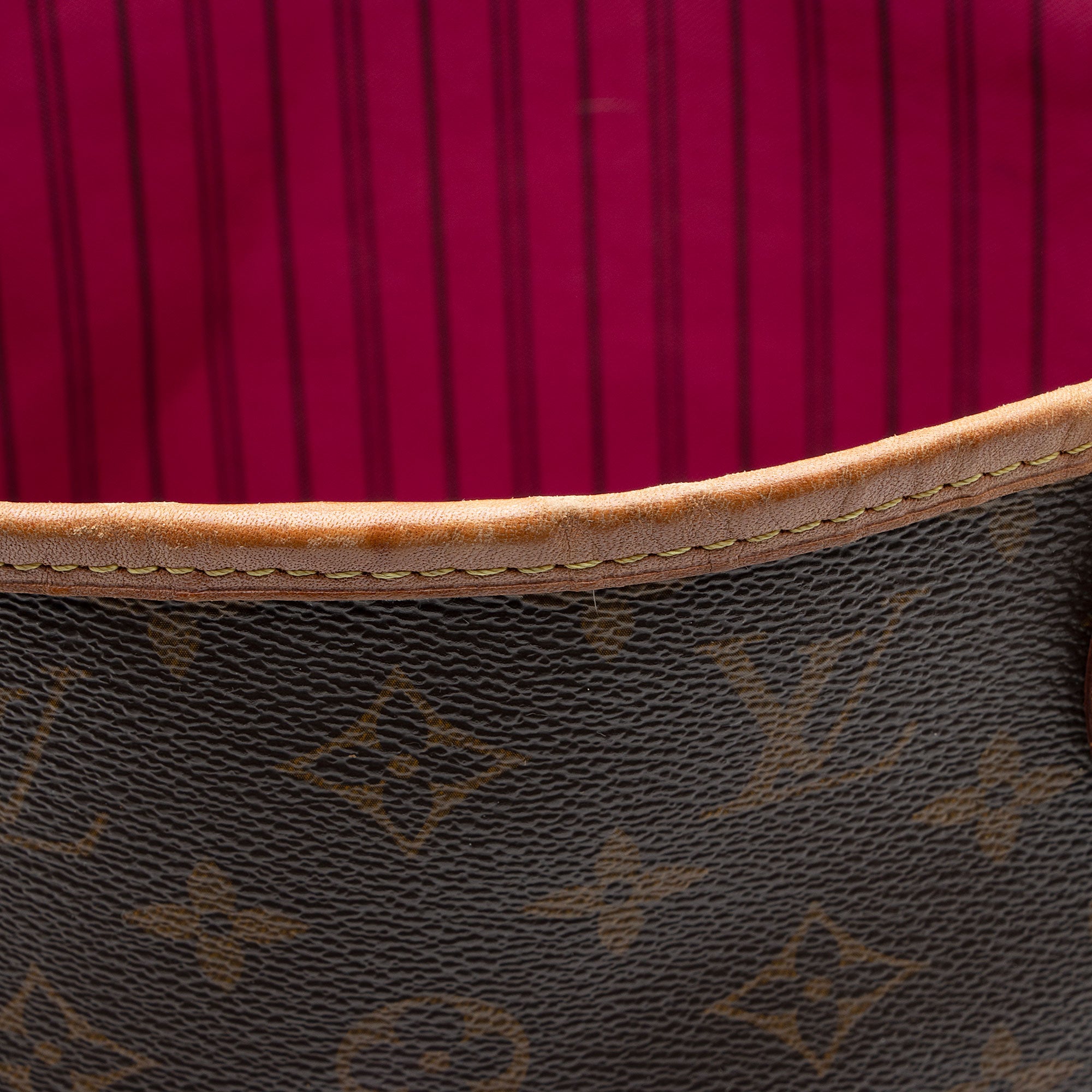 Louis Vuitton Monogram Canvas Neverfull MM Tote (SHF-ej2GA5)