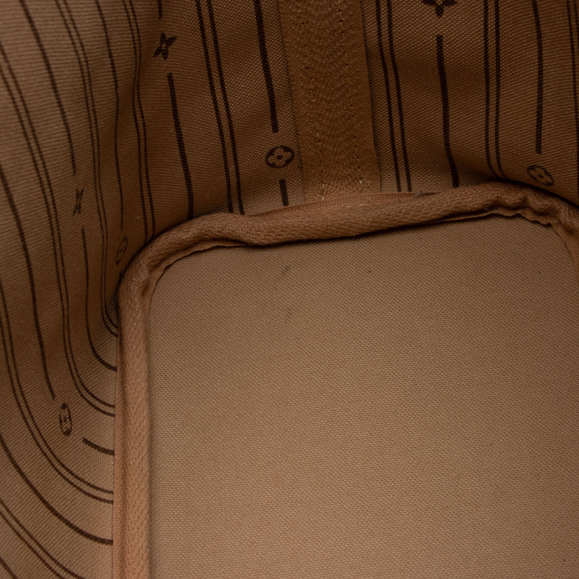 Louis Vuitton Monogram Canvas Neverfull PM Tote (SHF-21qFKS)