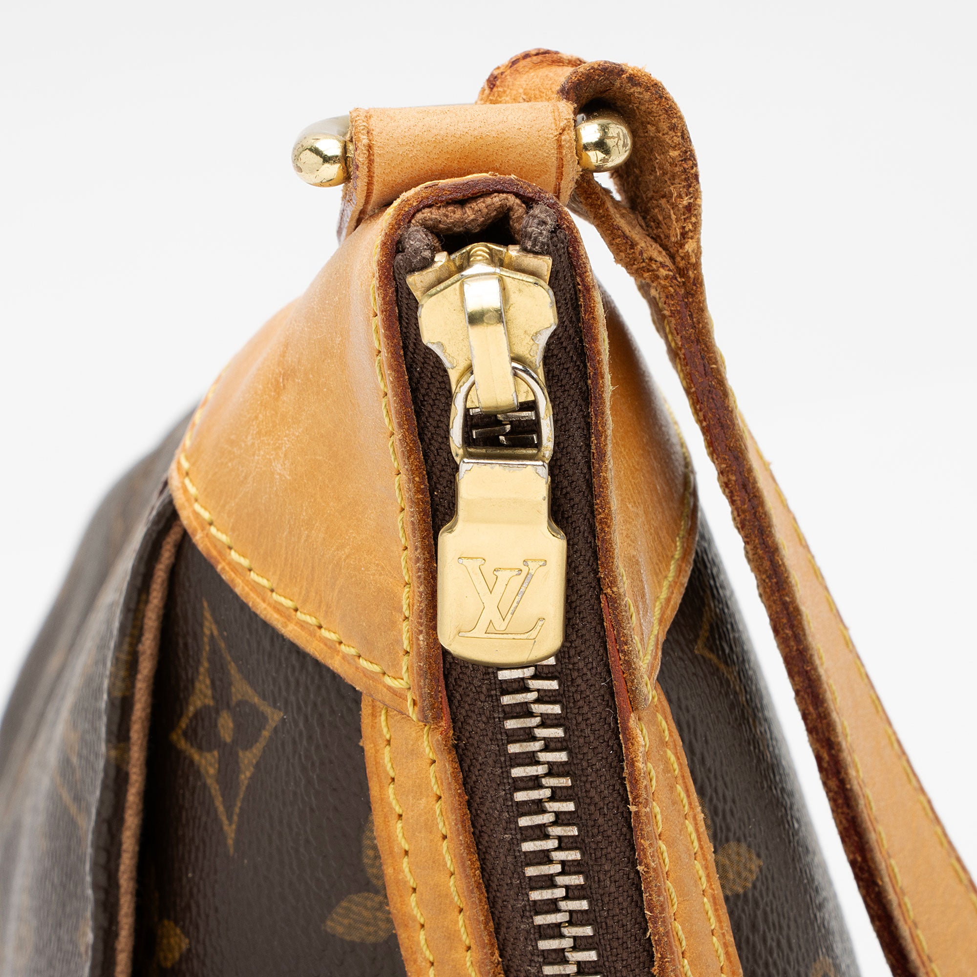 Louis Vuitton Monogram Canvas Odeon PM Shoulder Bag (SHF-SYCX2S)