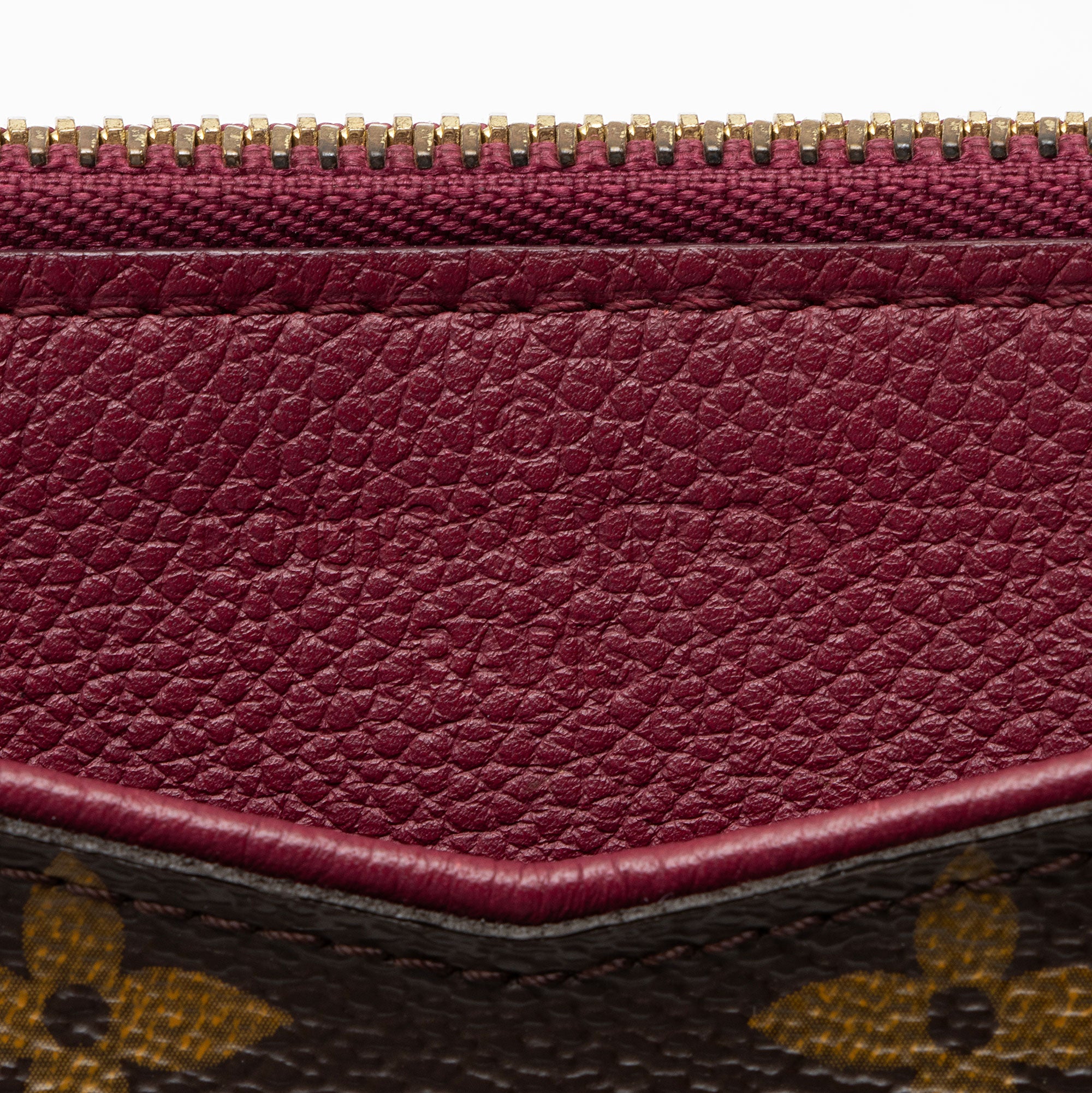 Louis Vuitton Monogram Canvas Pallas Beauty Clutch