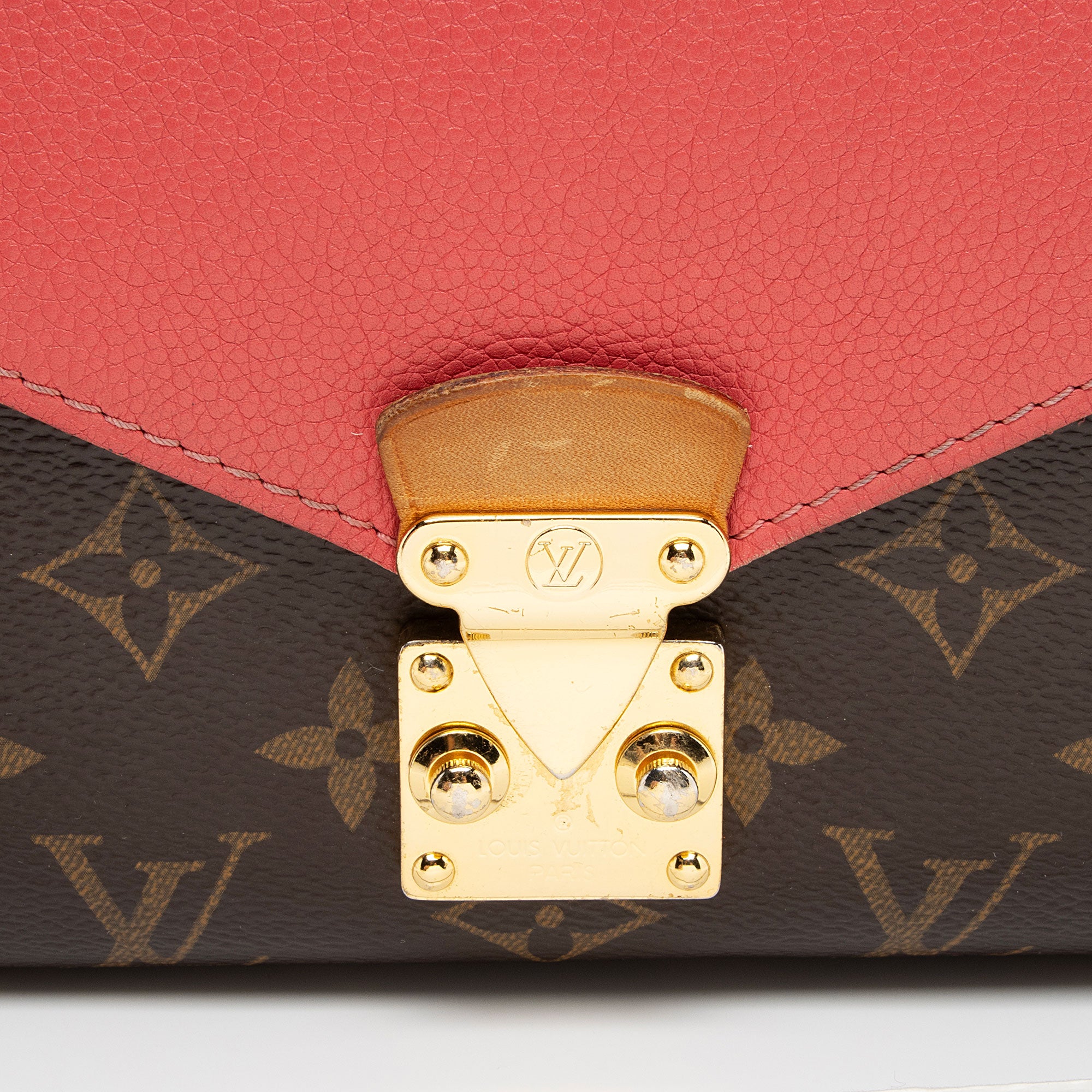 Louis Vuitton Monogram Canvas Pallas Chain Shoulder Bag (SHF-PklqEx)