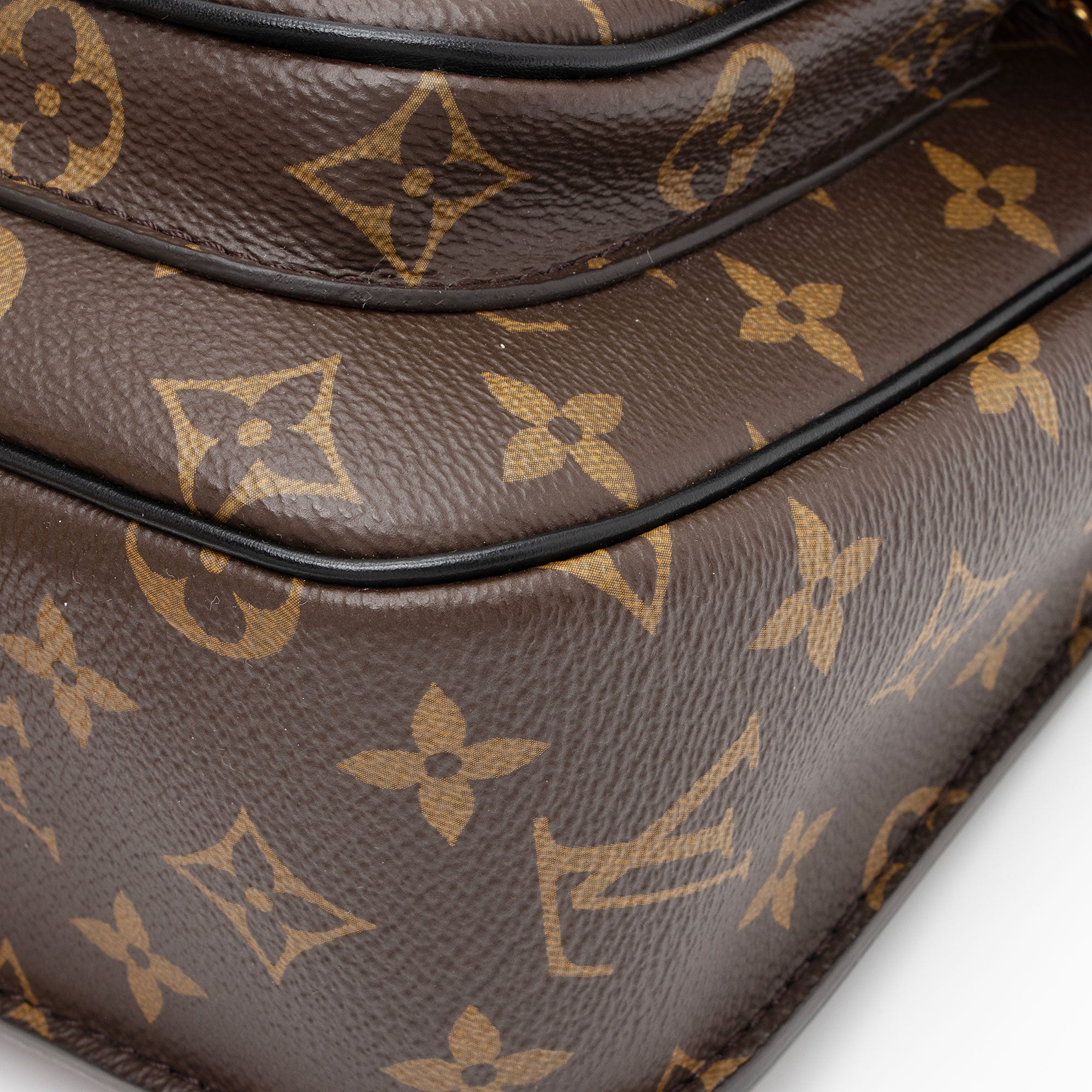 Louis Vuitton Monogram Canvas Passy Shoulder Bag (SHF-KeNiEF)