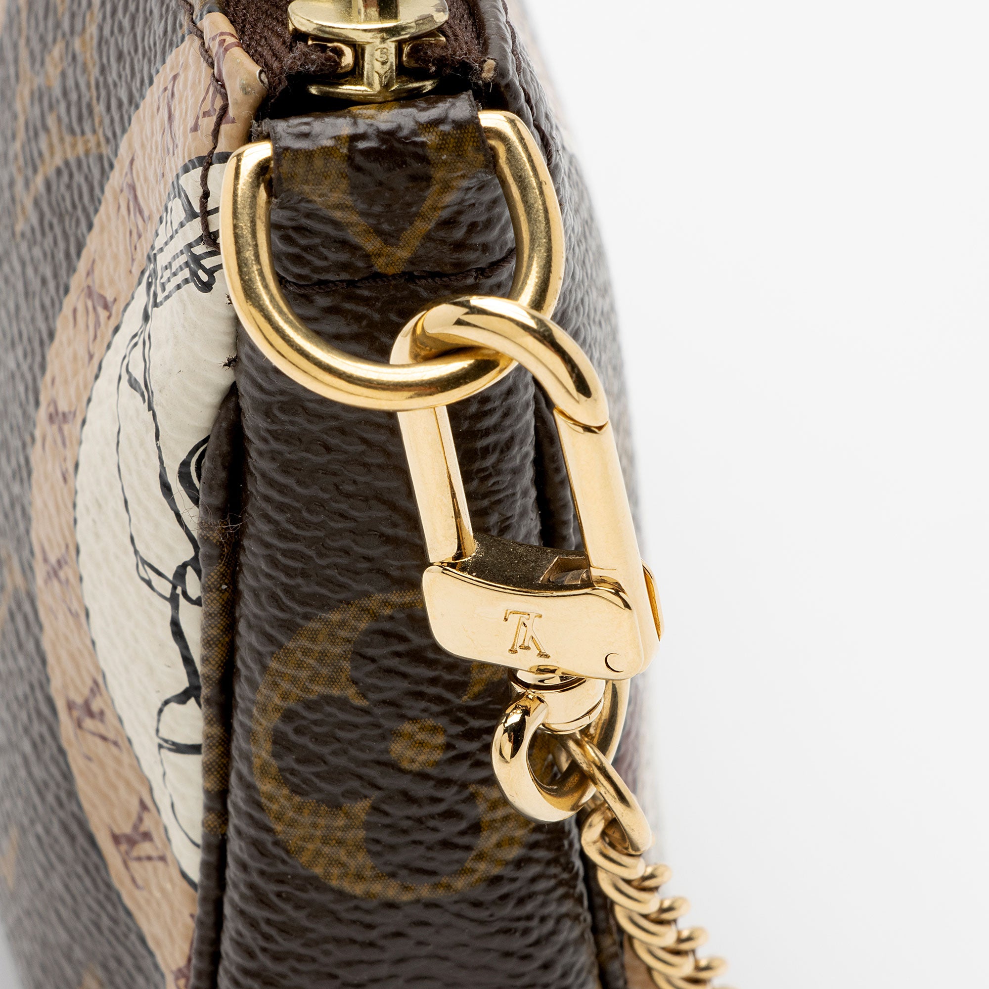 Louis Vuitton Limited Edition Monogram Canvas Patches Mini Pochette Accessoires (SHF-IKxVzn)