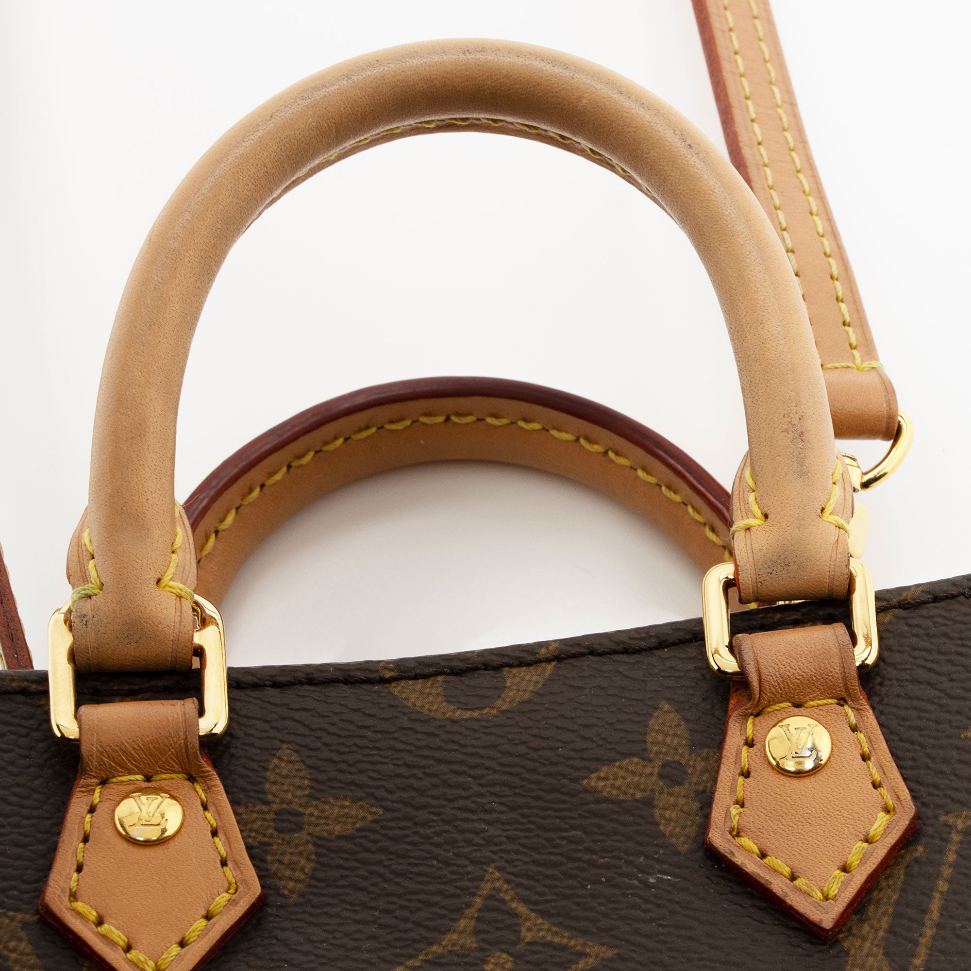 Louis Vuitton Monogram Canvas Petit Sac Plat Shoulder Bag (SHF-K9Hgyy)