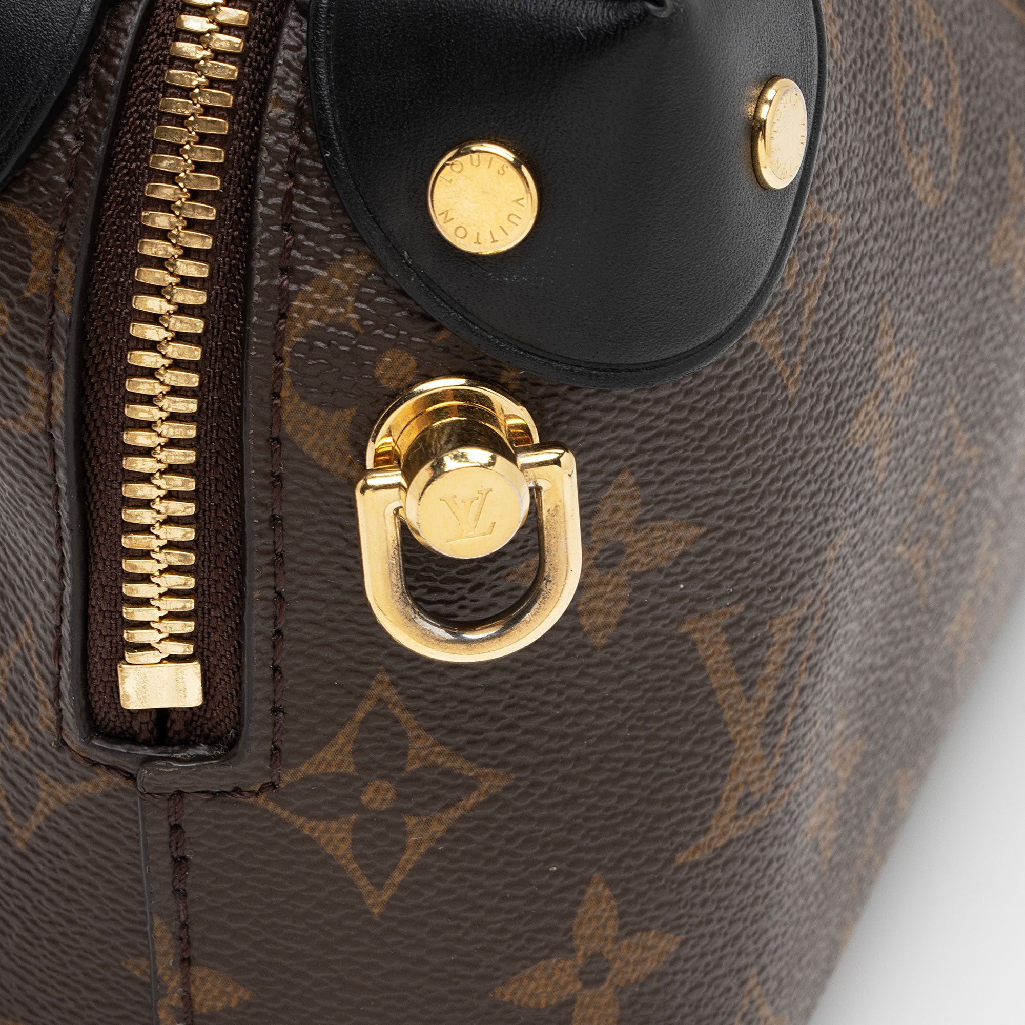 Louis Vuitton Monogram Canvas Petite Malle Souple Satchel (SHF-UveJUa)