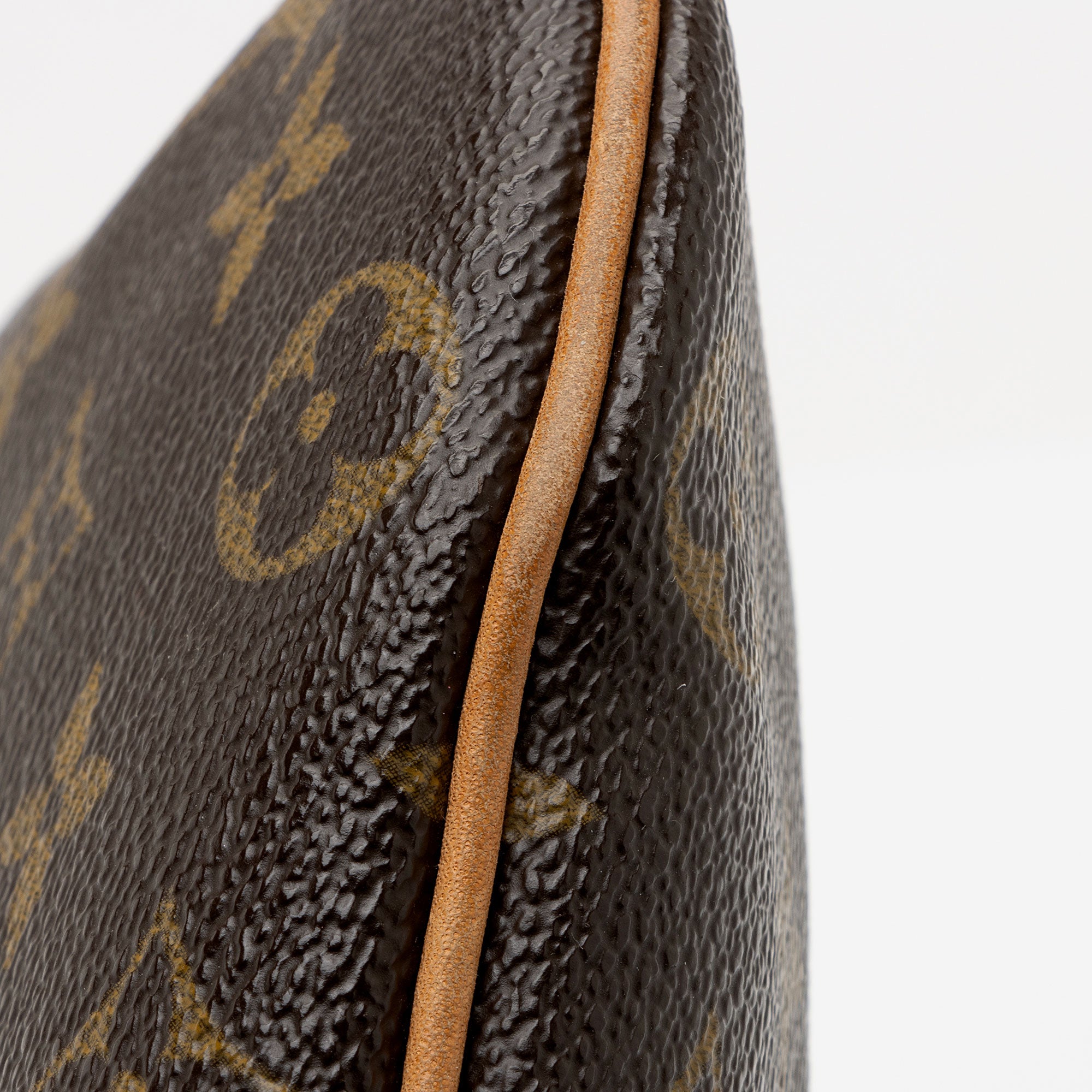 Louis Vuitton Monogram Canvas Pochette Bosphore Messenger (SHF-hgoYEp)