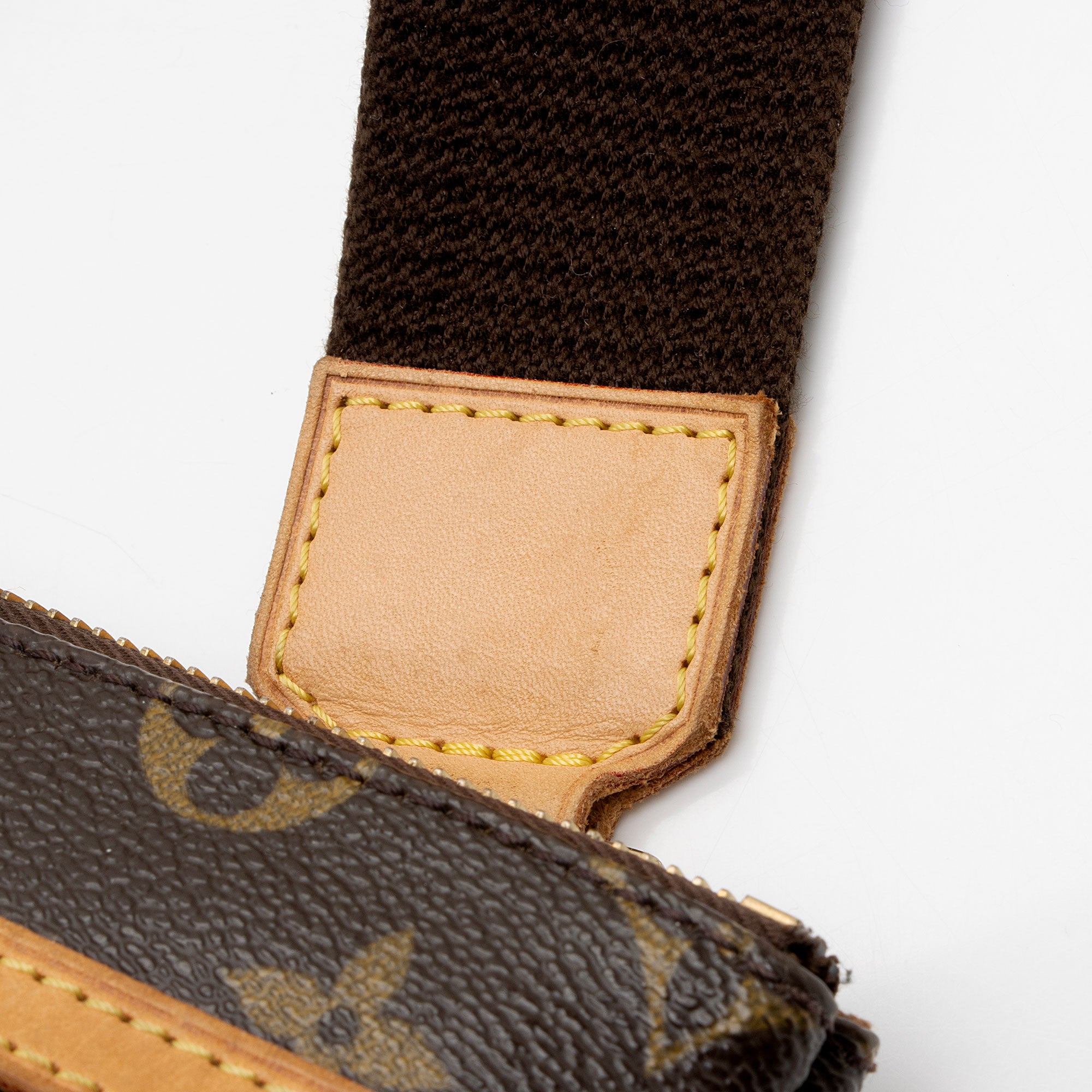 Louis Vuitton Monogram Canvas Pochette Bosphore Messenger (SHF-hgoYEp)