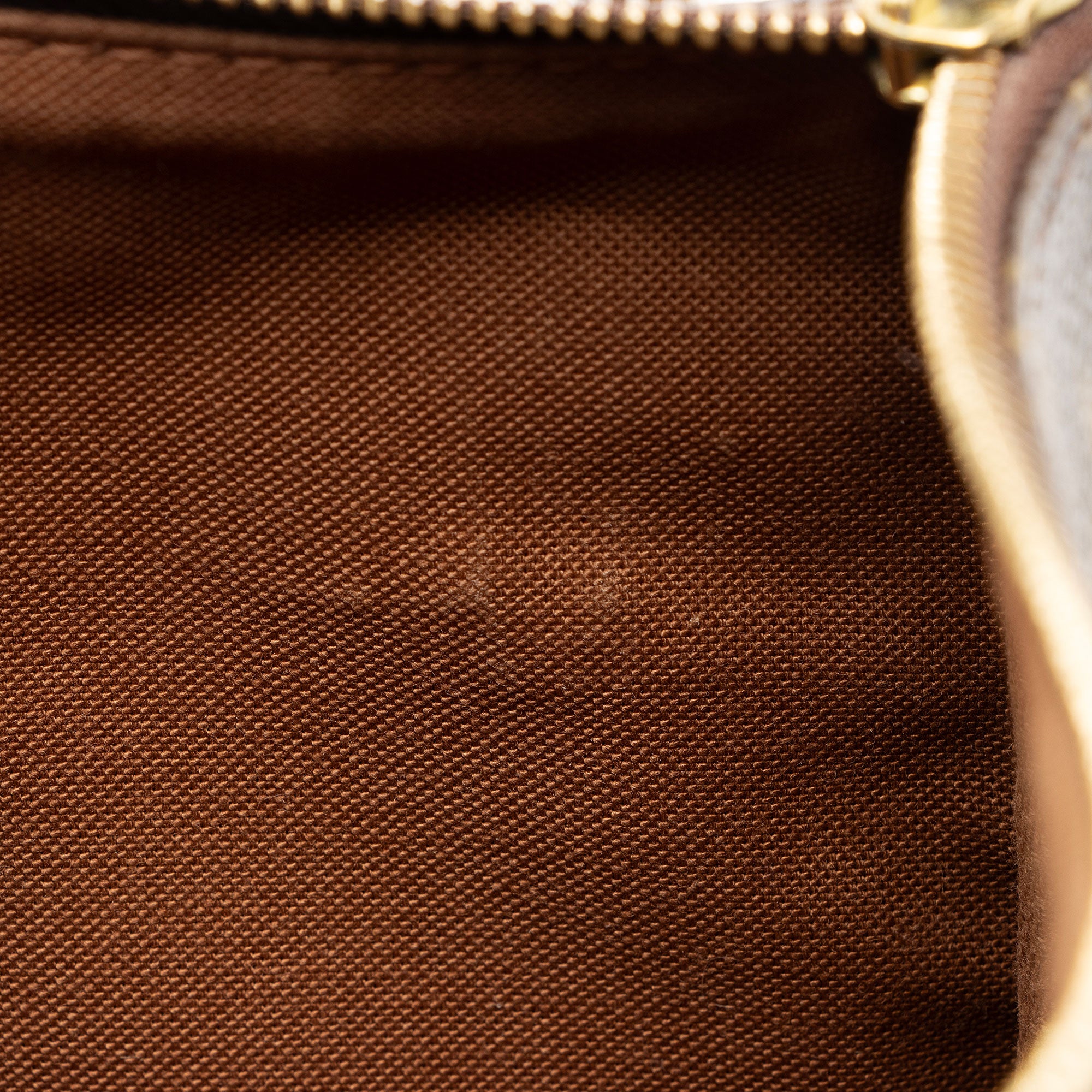 Louis Vuitton Monogram Canvas Pochette Bosphore Messenger (SHF-TsMZfs)