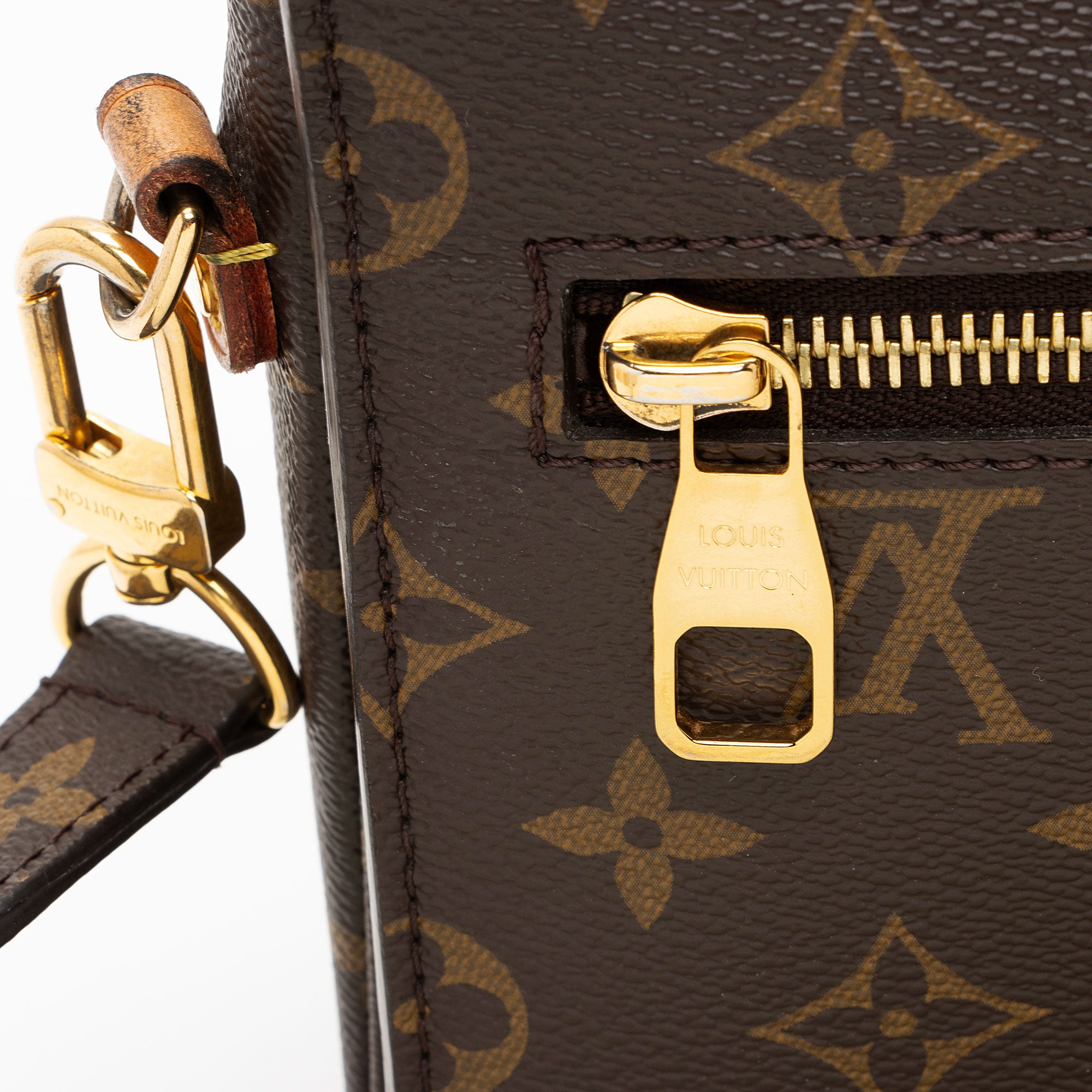 Louis Vuitton Monogram Canvas Pochette Metis Shoulder Bag - FINAL SALE (SHF-RC2GWG)