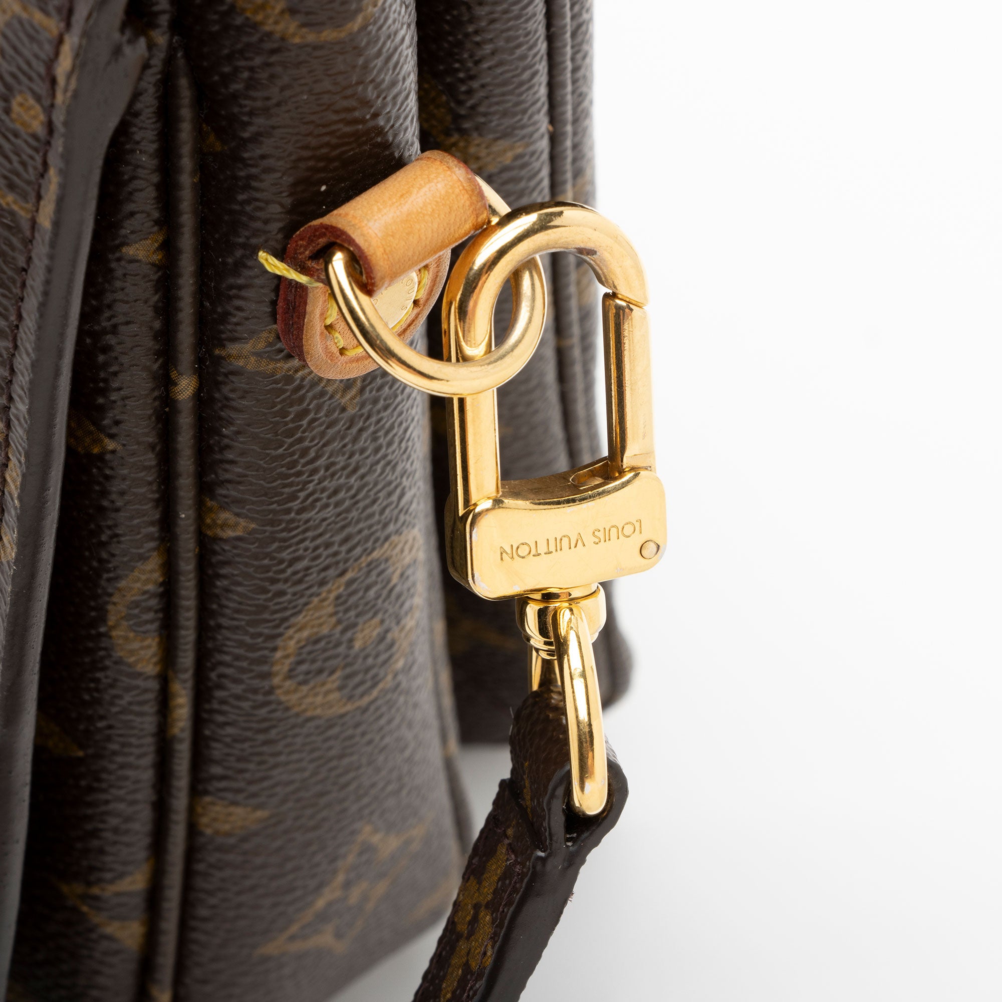 Louis Vuitton Monogram Canvas Pochette Metis Shoulder Bag (SHF-hZqe8d)