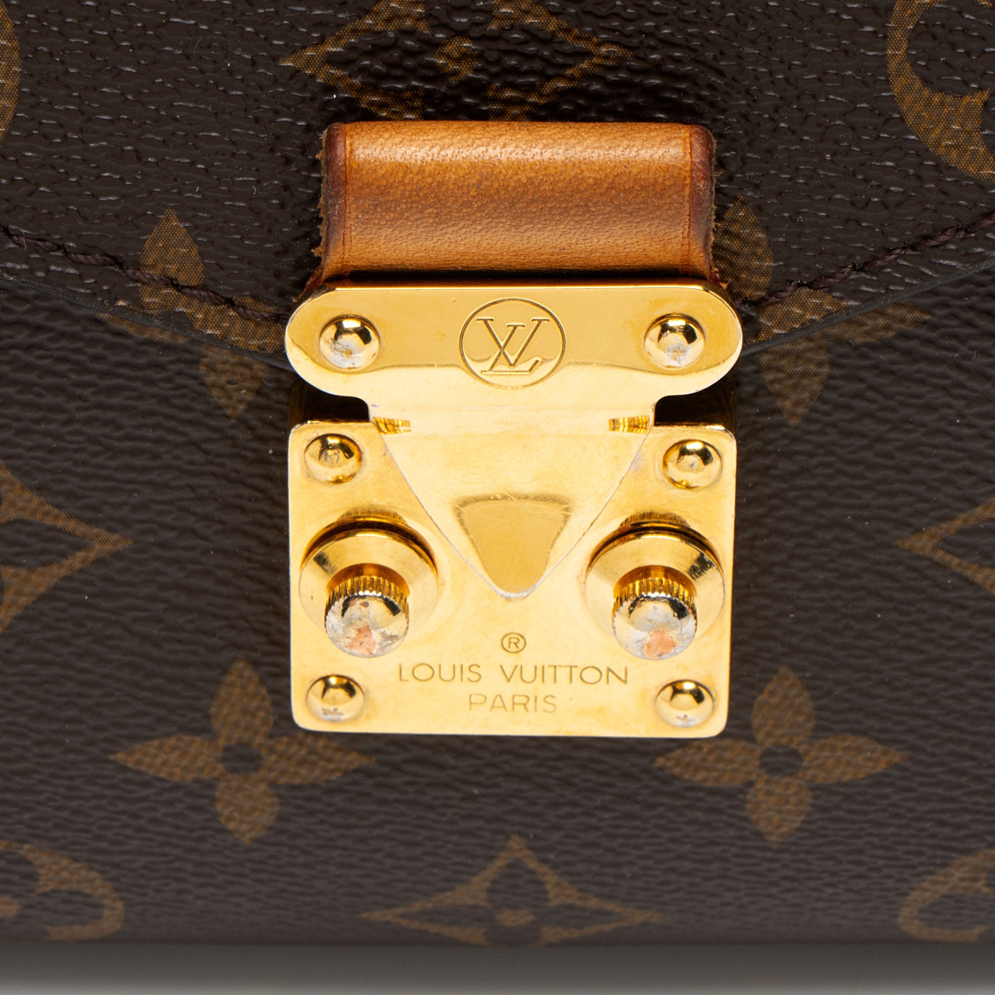 Louis Vuitton Monogram Canvas Pochette Metis Shoulder Bag