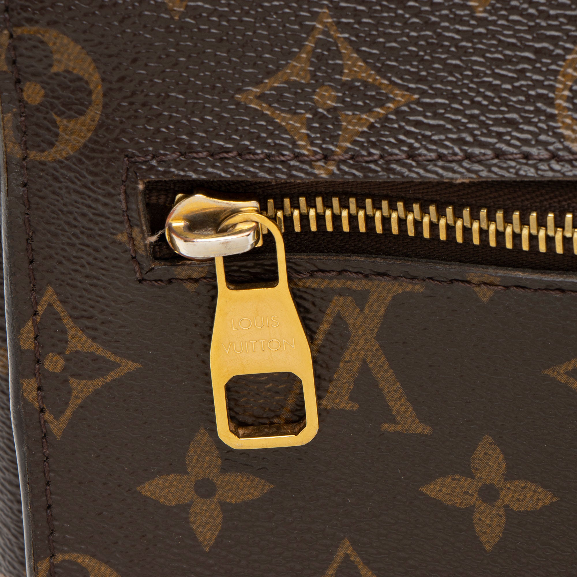 Louis Vuitton Monogram Canvas Pochette Metis Shoulder Bag