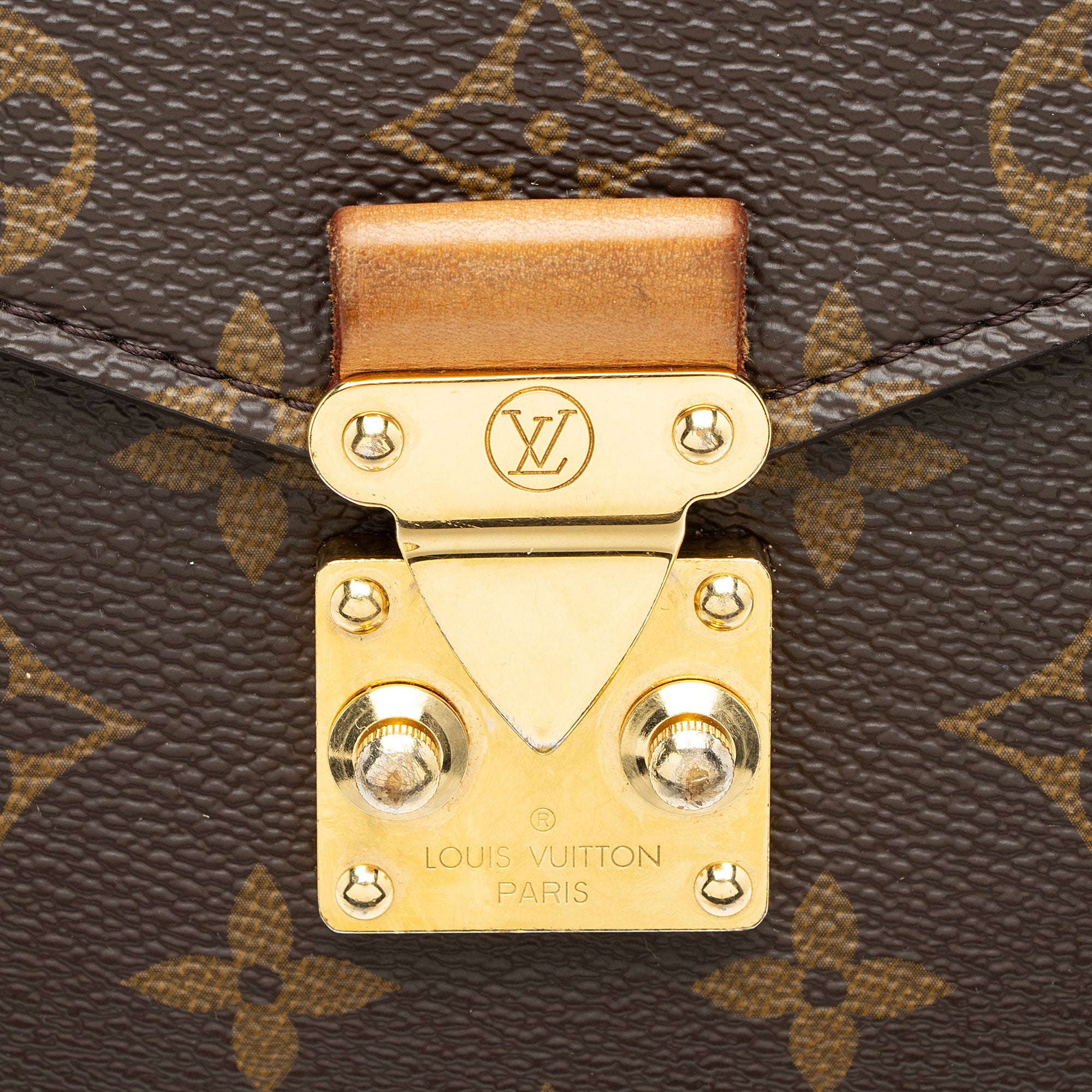 Louis Vuitton Monogram Canvas Pochette Metis Shoulder Bag