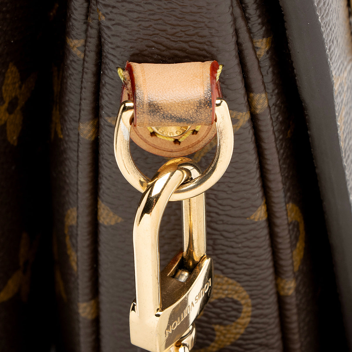 Louis Vuitton Monogram Canvas Pochette Metis Shoulder Bag