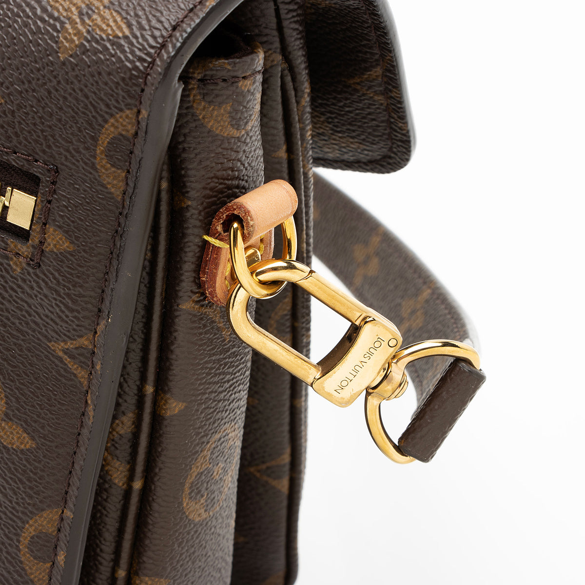 Louis Vuitton Monogram Canvas Pochette Metis Shoulder Bag
