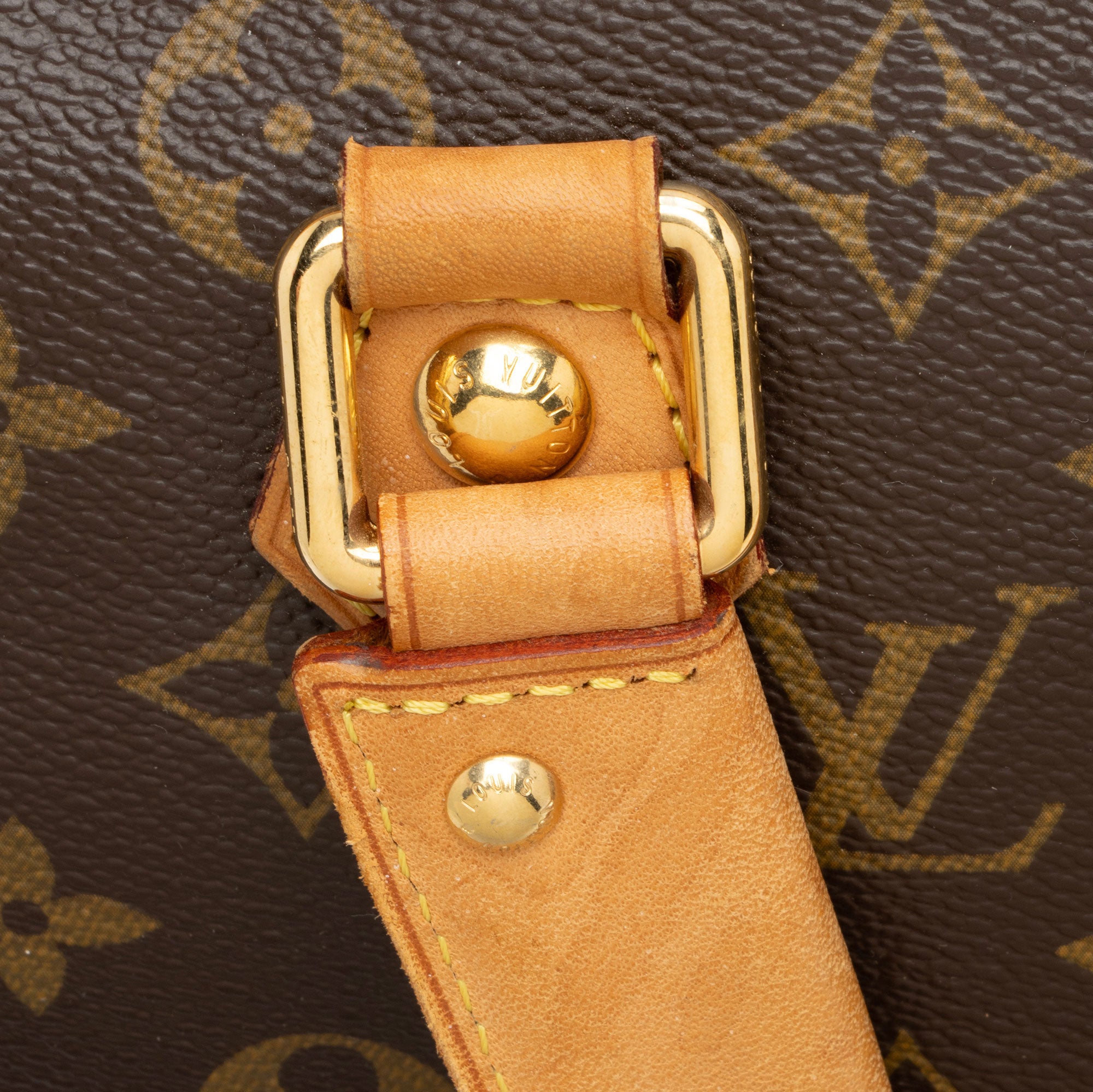 Louis Vuitton Monogram Canvas Retiro PM Satchel (SHF-4ZQnAq)