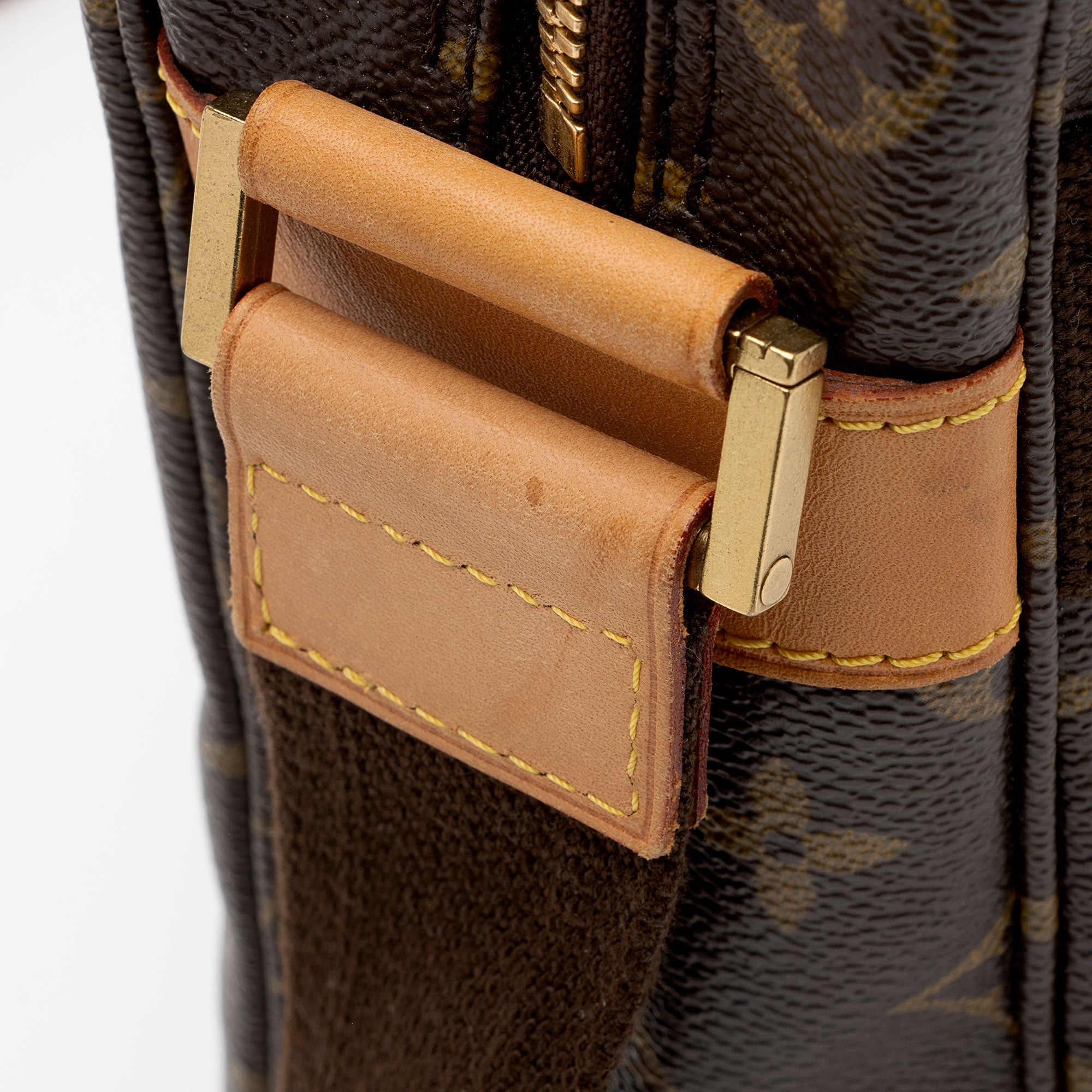 Louis Vuitton Monogram Canvas Sac Bosphore Messenger (SHF-dUt9GJ)