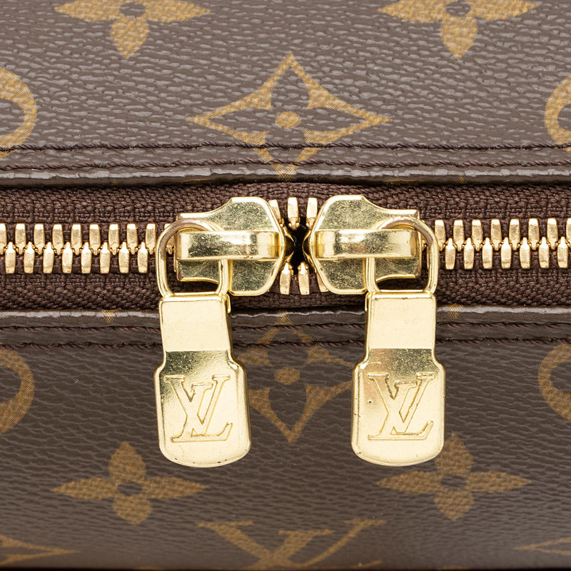 Louis Vuitton Monogram Canvas Sac Coussin GM Shoulder Bag (SHF-s7SCPT)