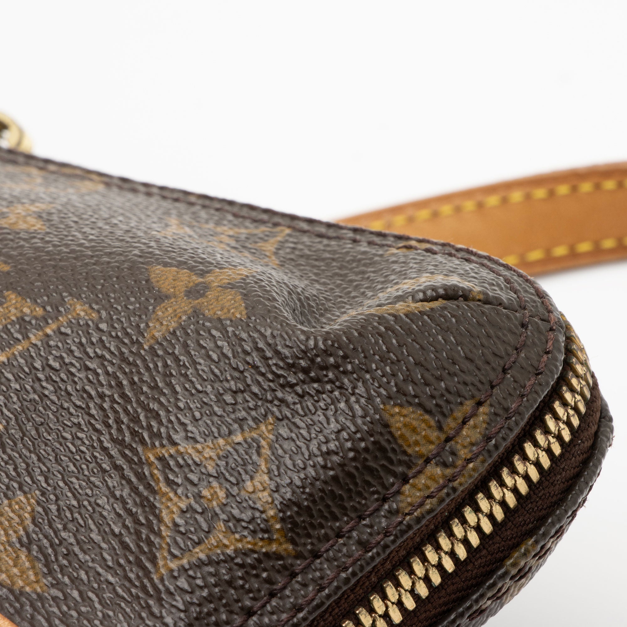 Louis Vuitton Monogram Canvas Sac Coussin GM Shoulder Bag (SHF-2VgQ5u)