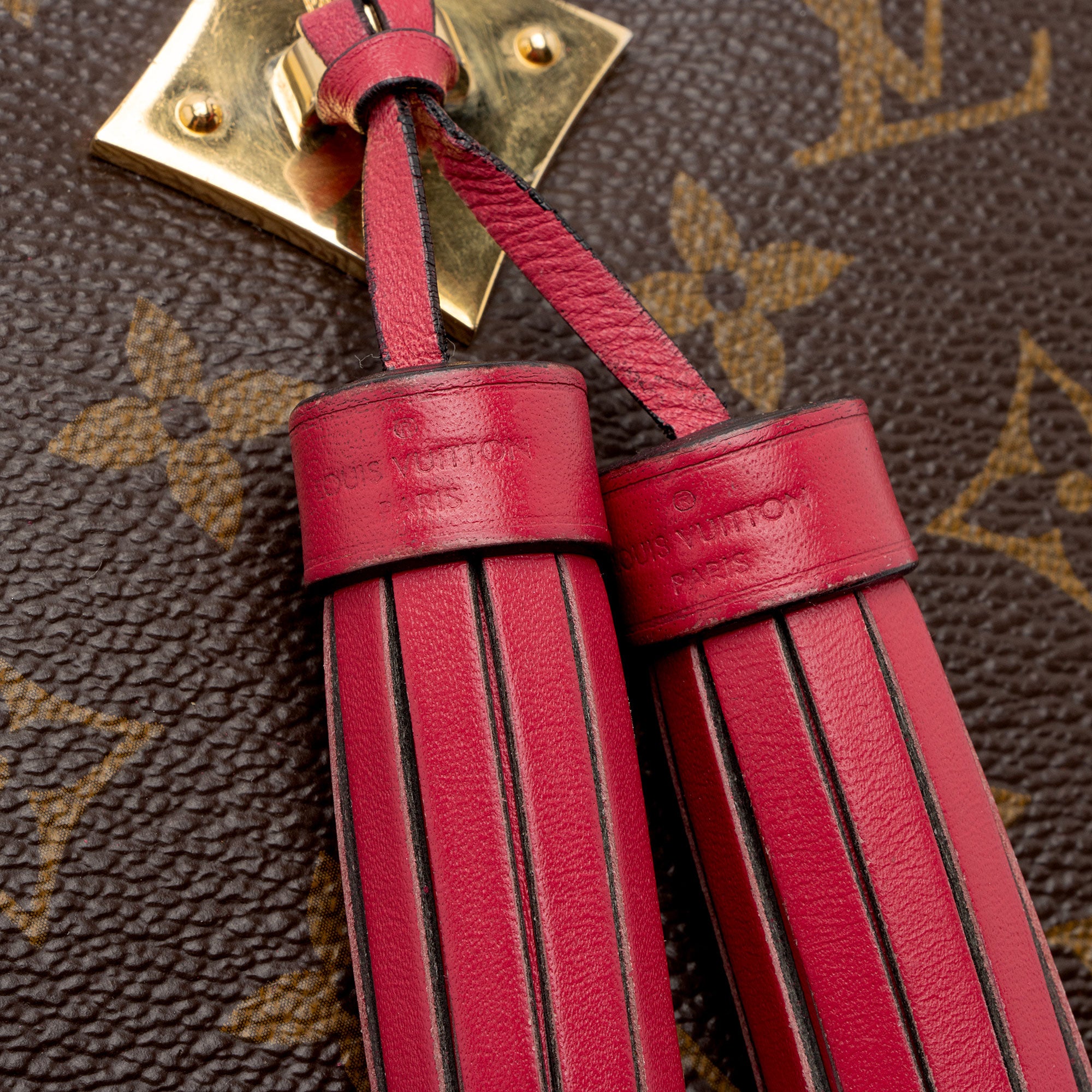 Louis Vuitton Monogram Canvas Saintonge Shoulder Bag (SHF-DntwNC)