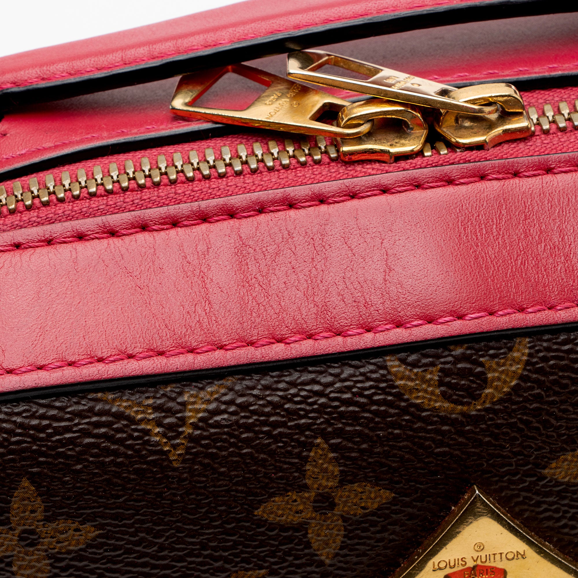 Louis Vuitton Monogram Canvas Saintonge Shoulder Bag (SHF-DntwNC)