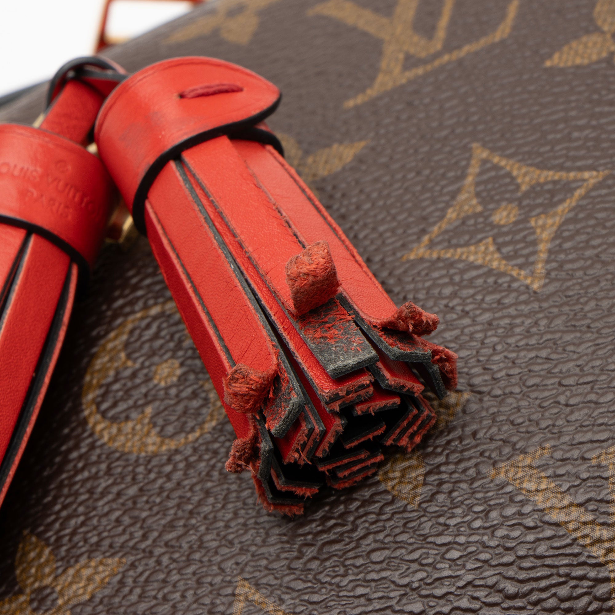 Louis Vuitton Monogram Canvas Saintonge Shoulder Bag