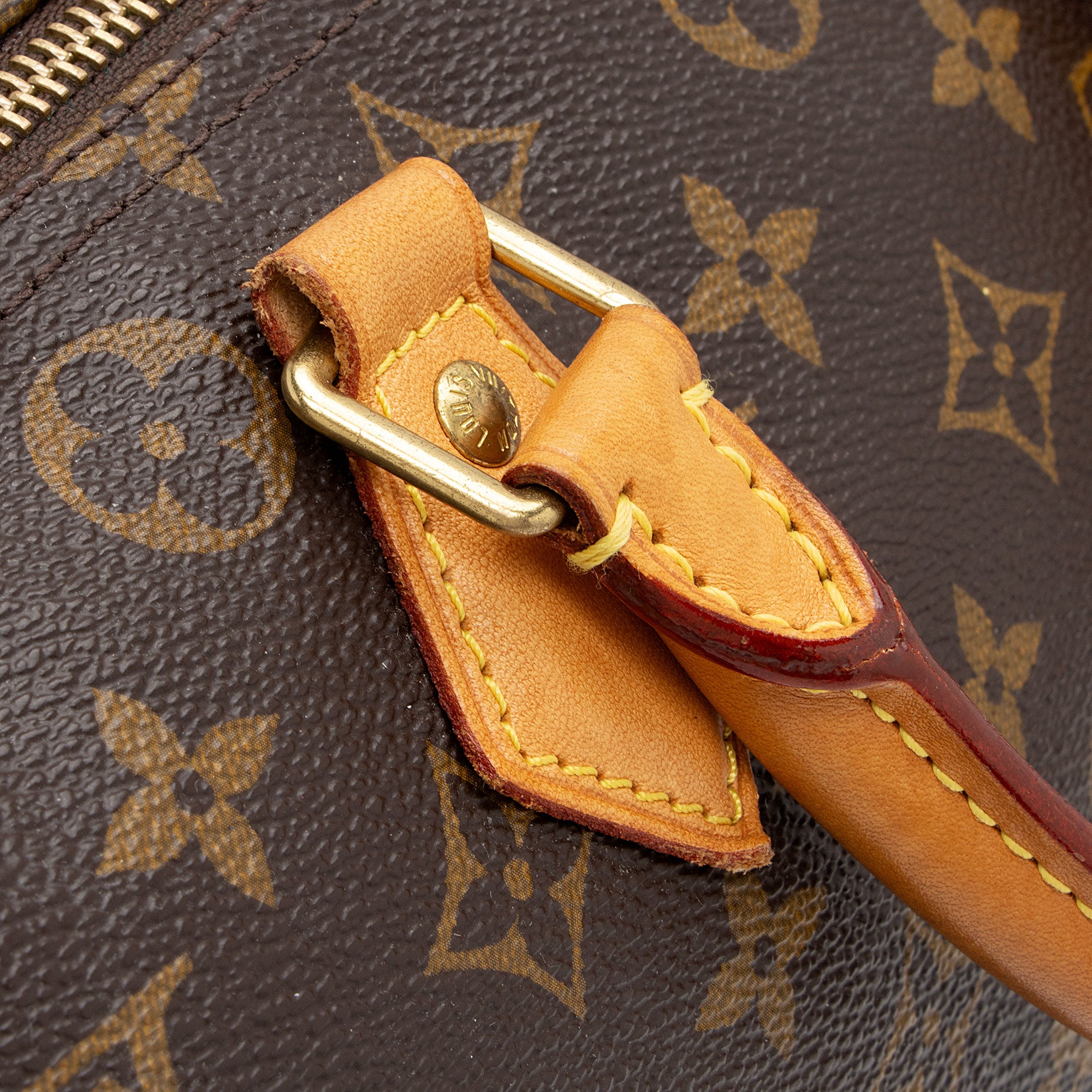 Louis Vuitton Monogram Canvas Speedy 30 Satchel (SHF-46wmzn)