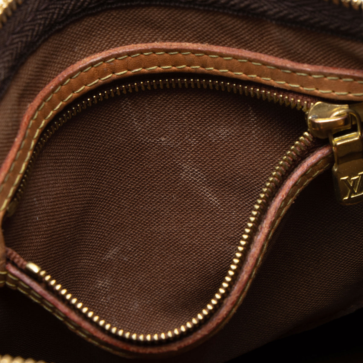 Louis Vuitton Monogram Canvas Speedy Bandouliere 25 Satchel