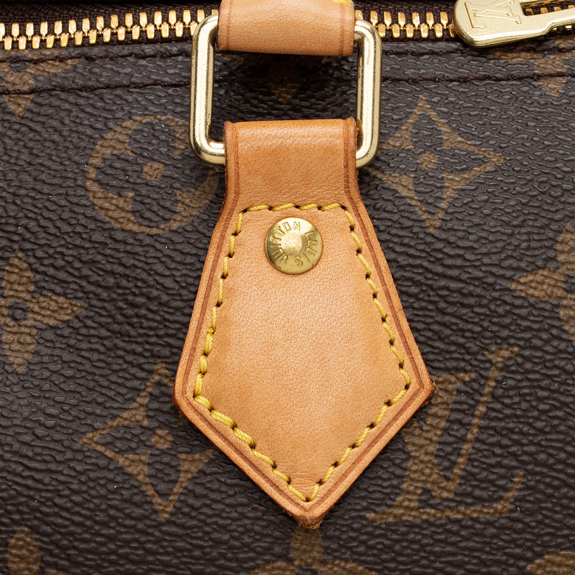 Louis Vuitton Monogram Canvas Speedy Bandouliere 30 Satchel (SHF-aR0xiW)