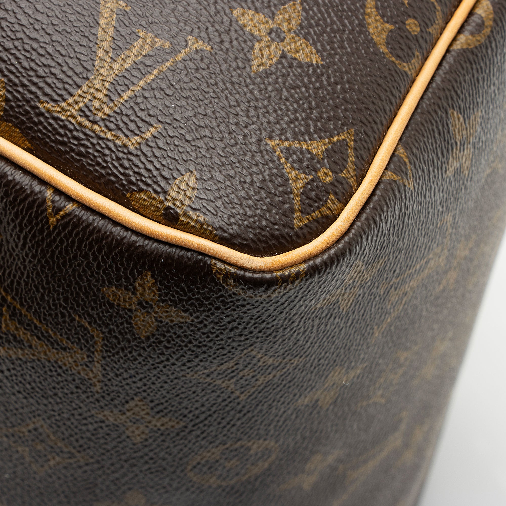 Louis Vuitton Monogram Canvas Speedy Bandouliere 30 Satchel (SHF-PUiOeA)