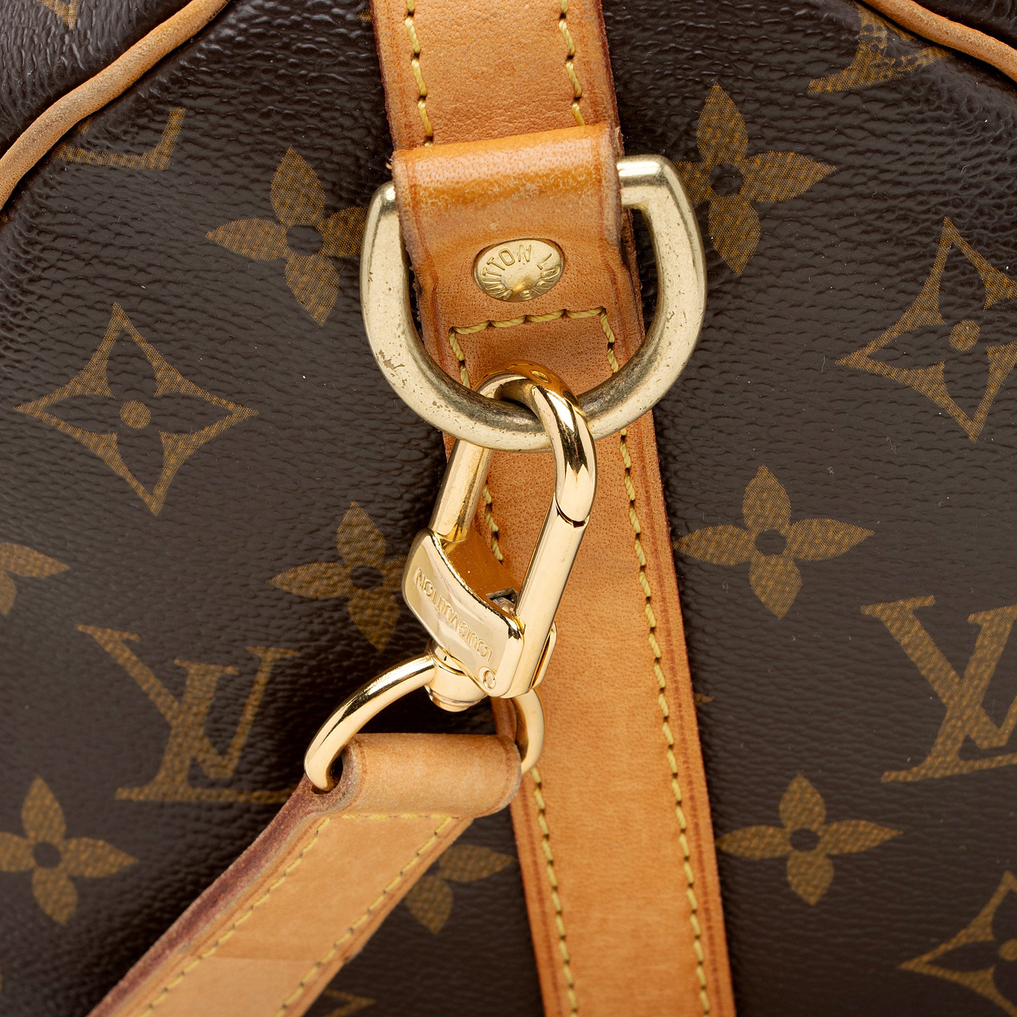 Louis Vuitton Monogram Canvas Speedy Bandouliere 35 Satchel (SHF-rOaWtz)