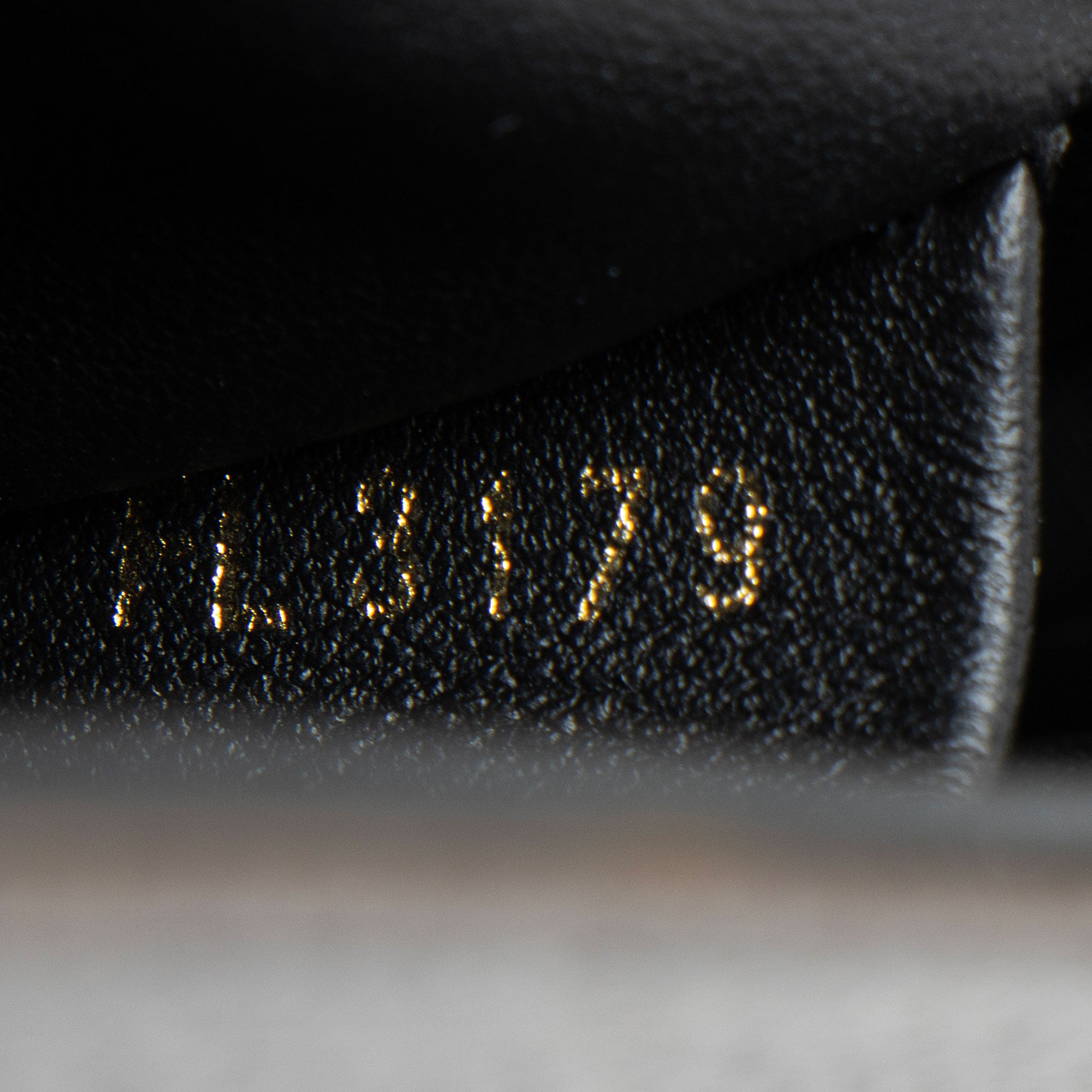 Louis Vuitton Monogram Canvas Thelma Pochette