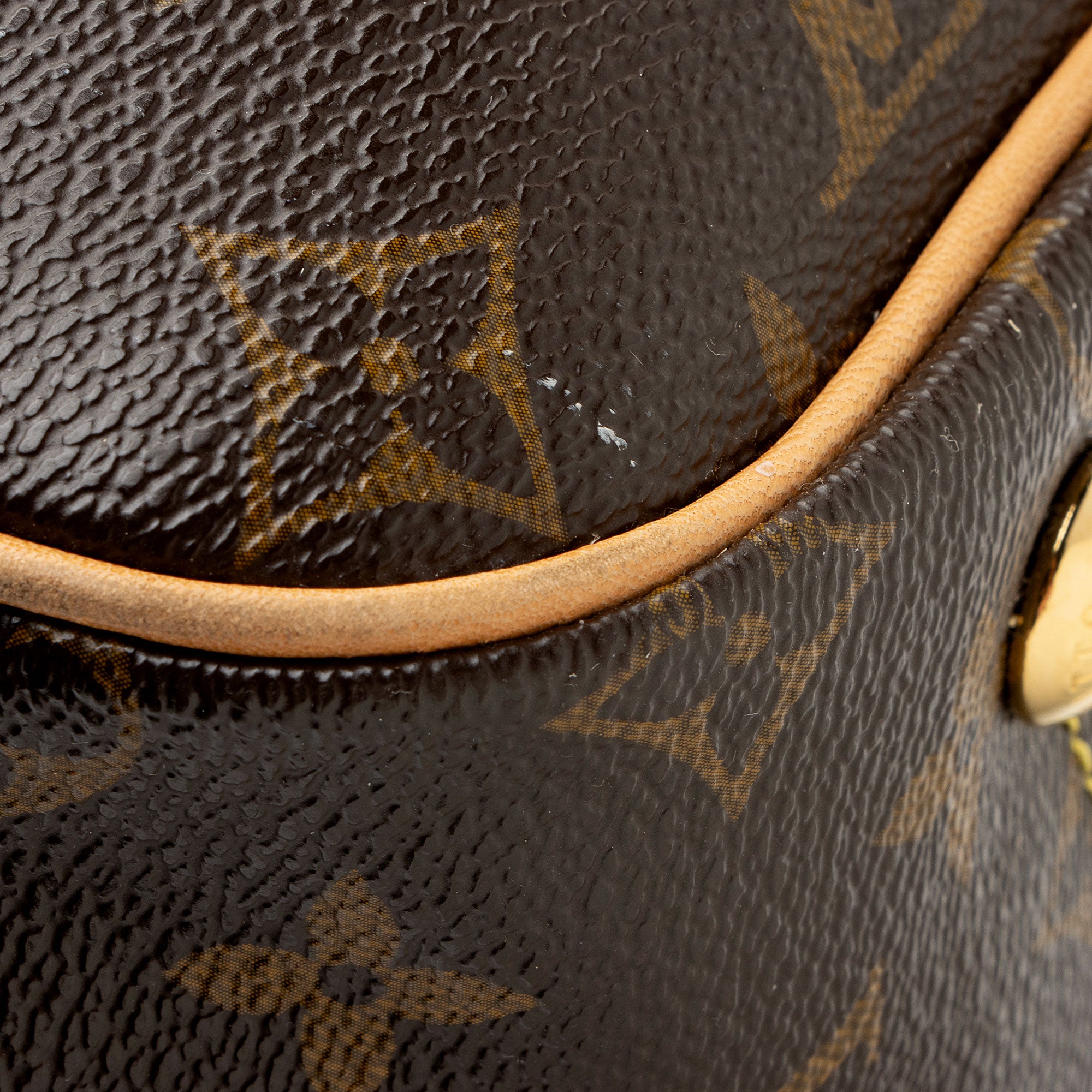 Louis Vuitton Monogram Canvas Tivoli GM Satchel (SHF-W1jxop)