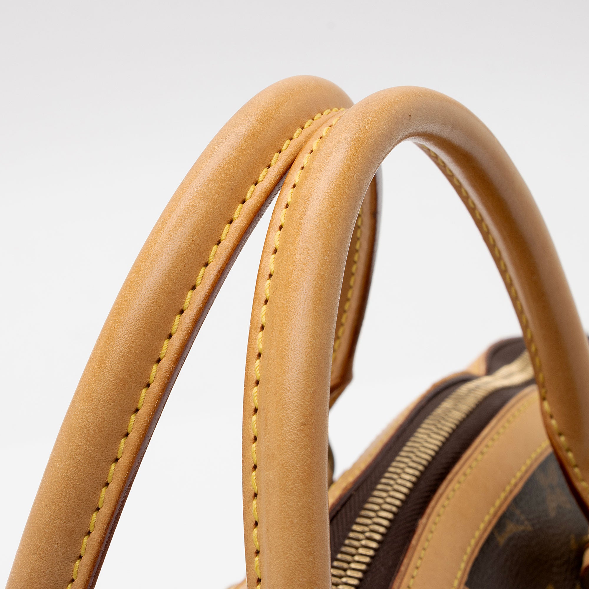 Louis Vuitton Monogram Canvas Tivoli GM Satchel (SHF-667bj5)