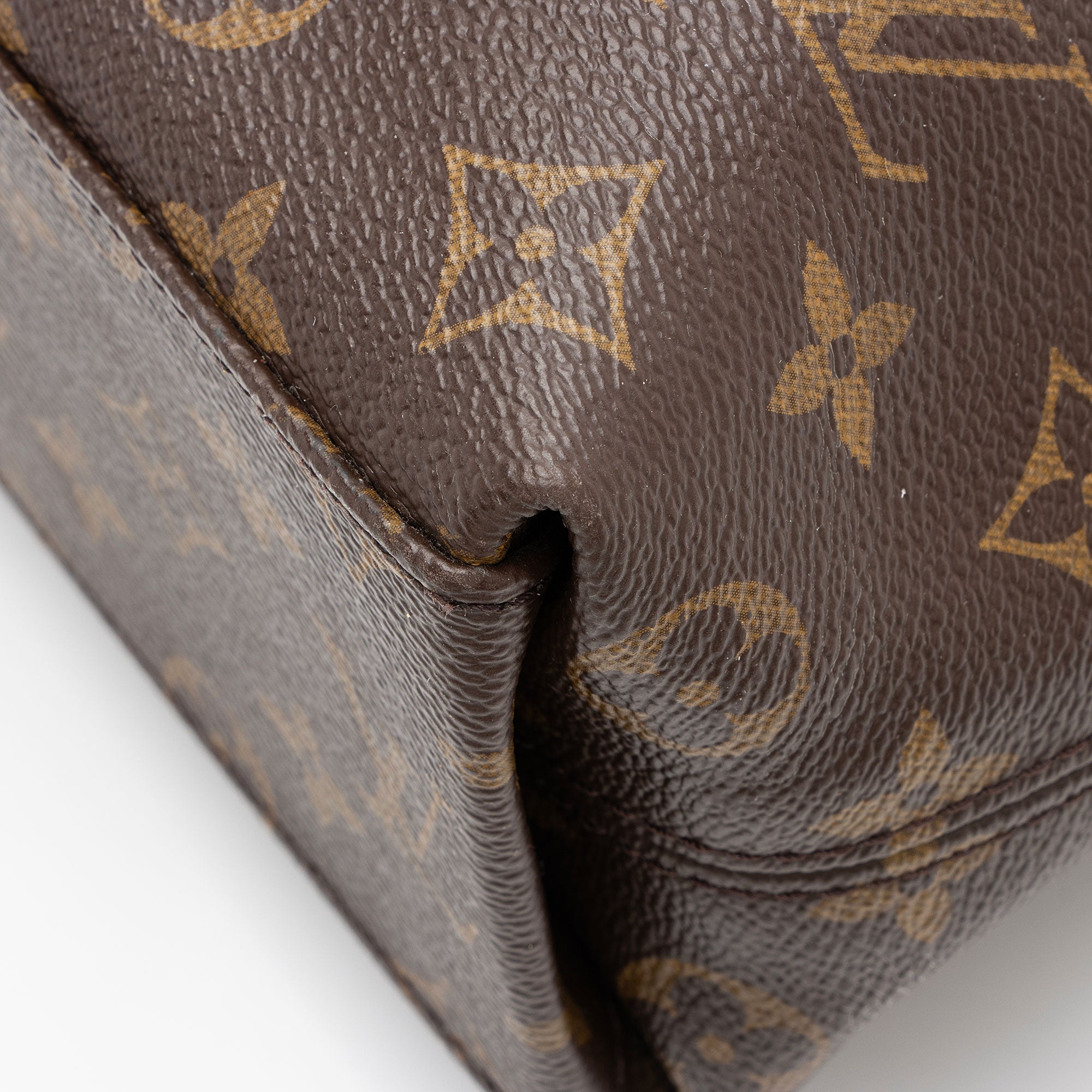 Louis Vuitton Monogram Canvas Tuileries Besace Shoulder Bag