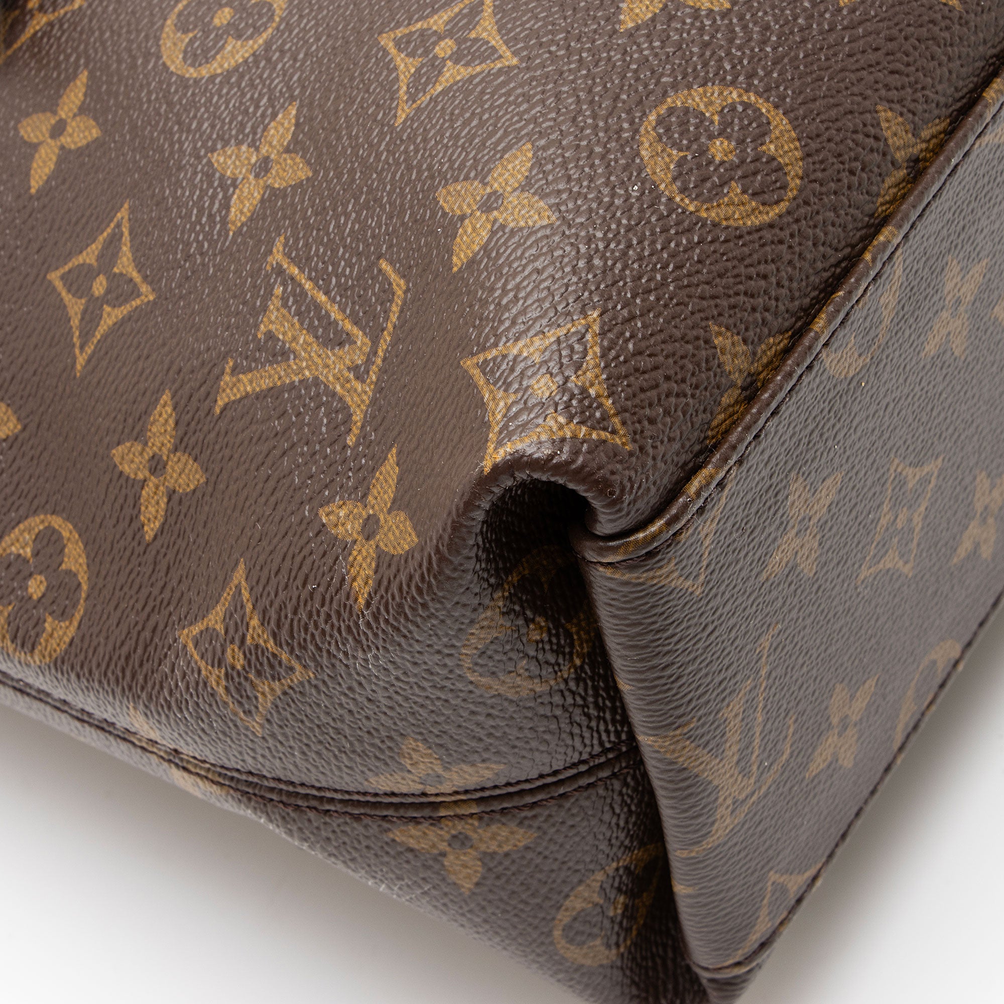 Louis Vuitton Monogram Canvas Tuileries Besace Shoulder Bag