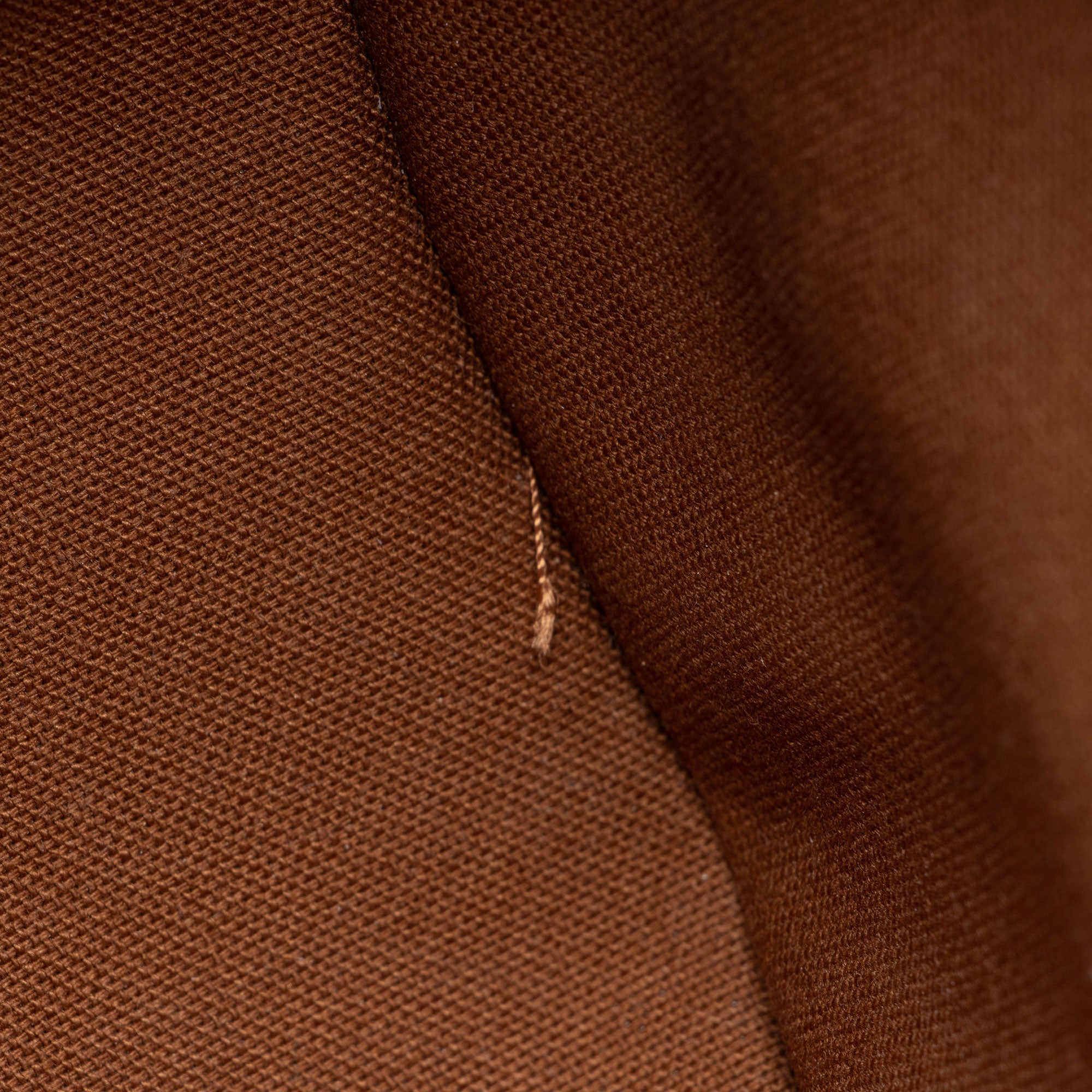 Louis Vuitton Monogram Canvas Tulum GM Shoulder Bag (SHF-buaNZA)