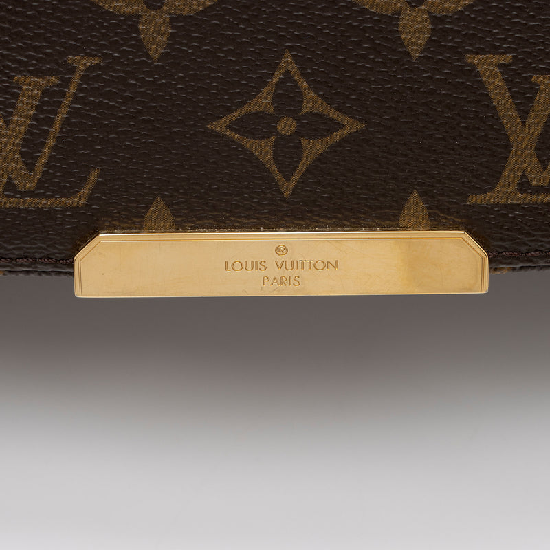 Louis Vuitton Monogram Canvas Valmy MM Messenger Bag (SHF-vusxUP)