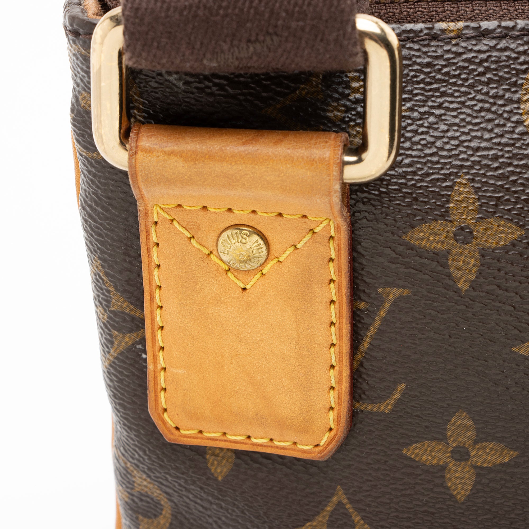 Louis Vuitton Monogram Canvas Valmy Pochette Messenger