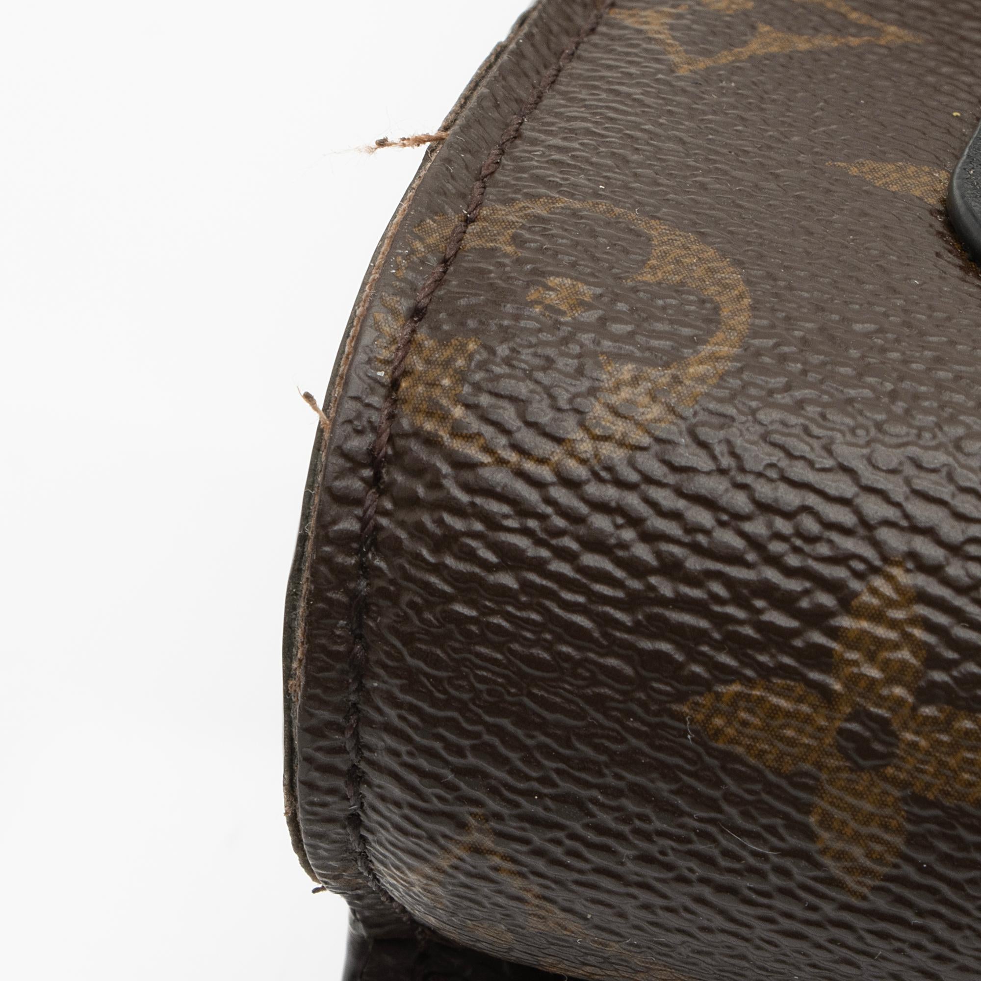 Louis Vuitton Monogram Canvas Victoire Chain Bag (SHF-DHg3ip)