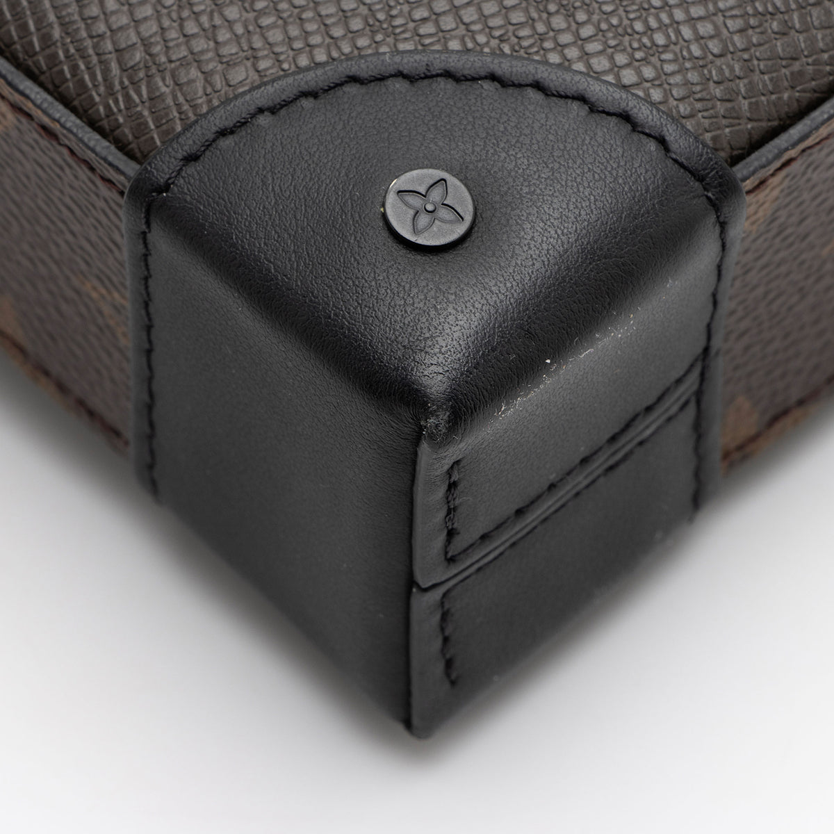 Louis Vuitton Monogram Canvas Voyage Steamer Pochette