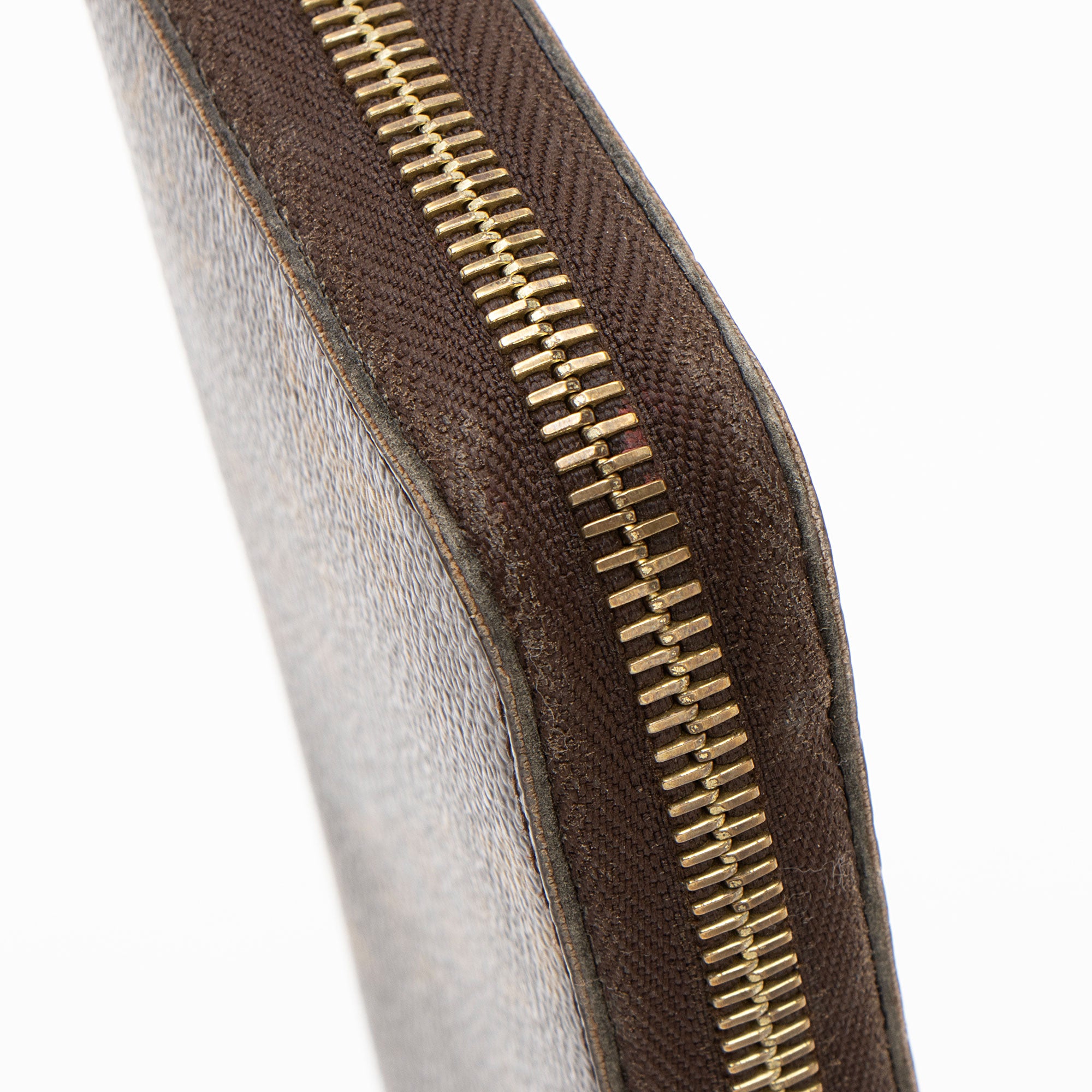 Louis Vuitton Monogram Canvas Zippy Wallet